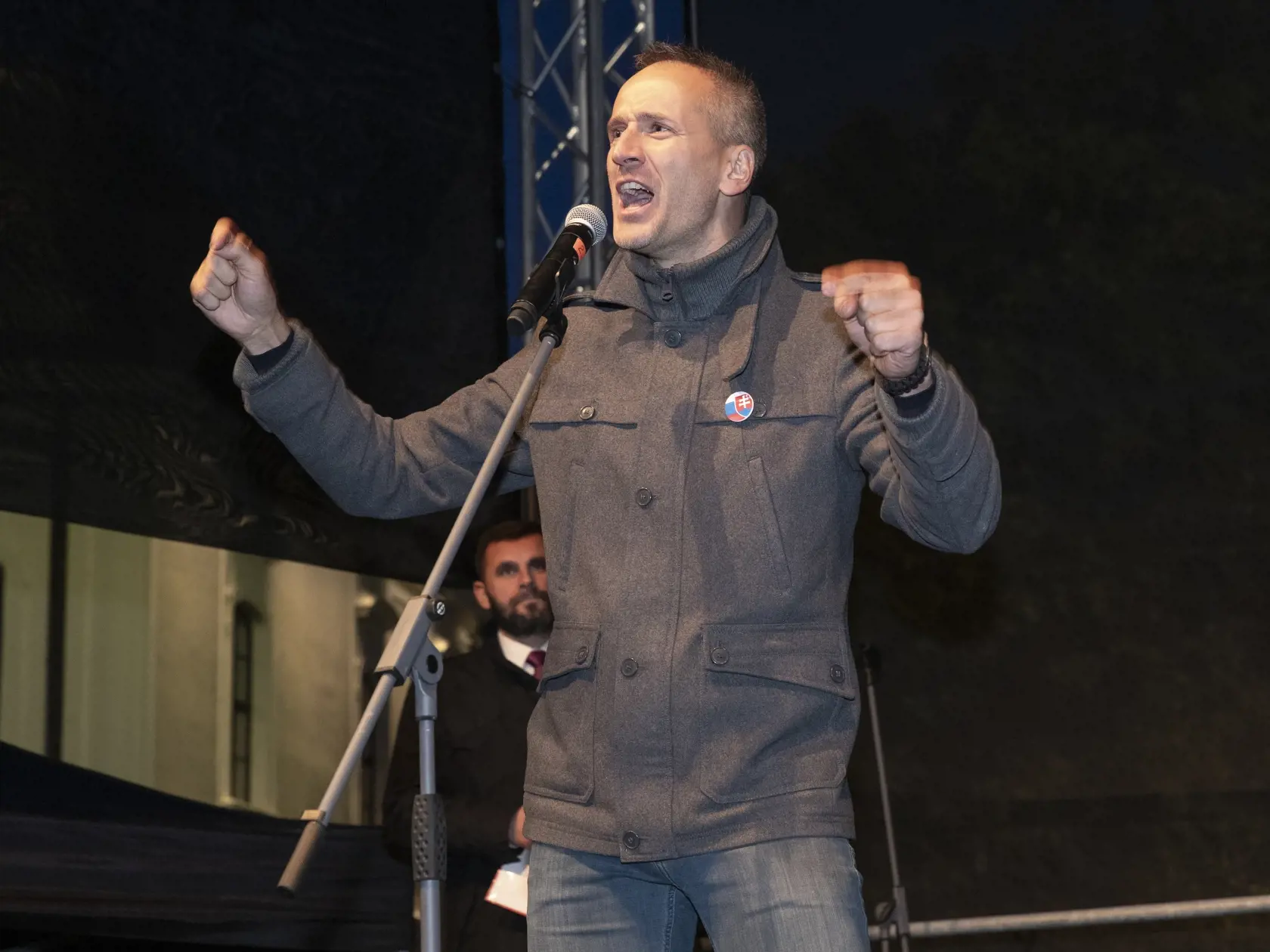 Protivládny protest opozičních politických strán na Hodžovom námestí v Bratislave.