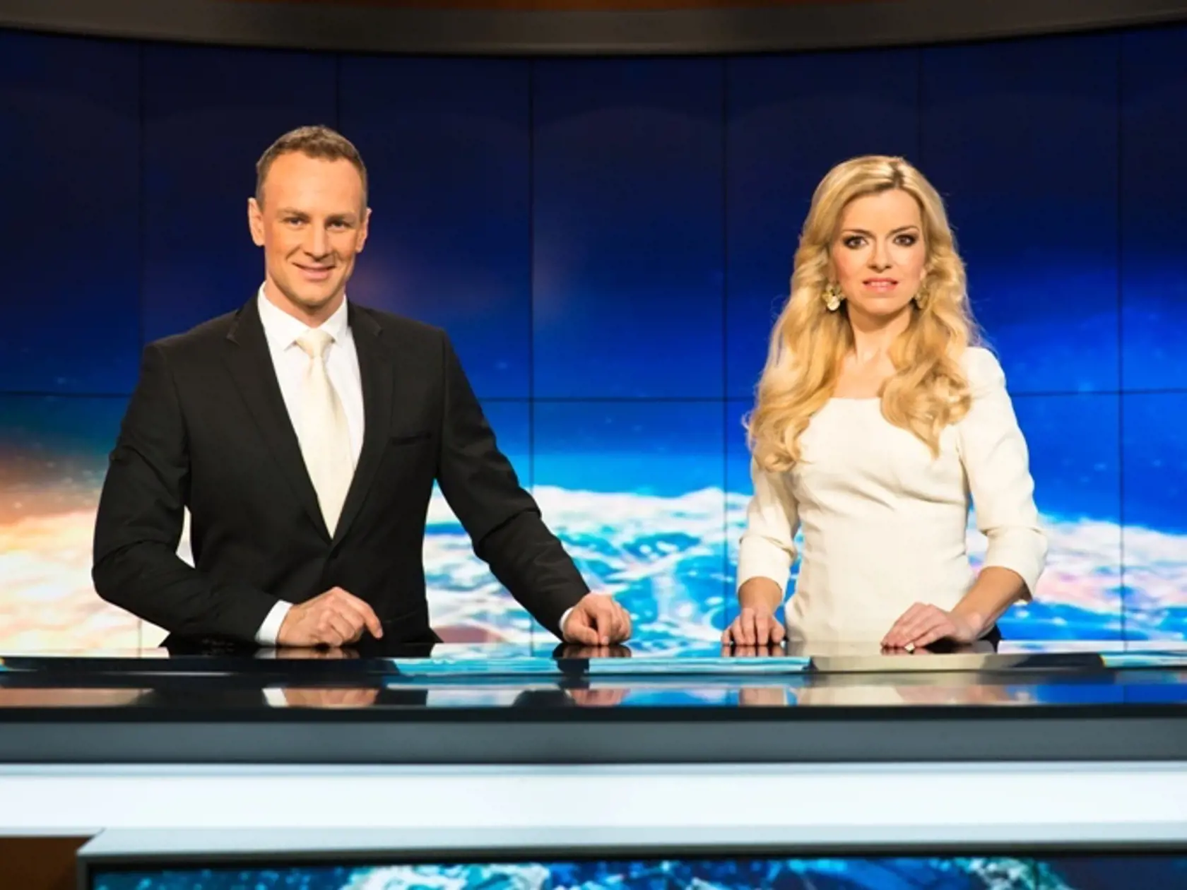 DVE DVOJICE: Správy aktuálne moderujú Zlatica Puškárová (36), Patrik Švajda...