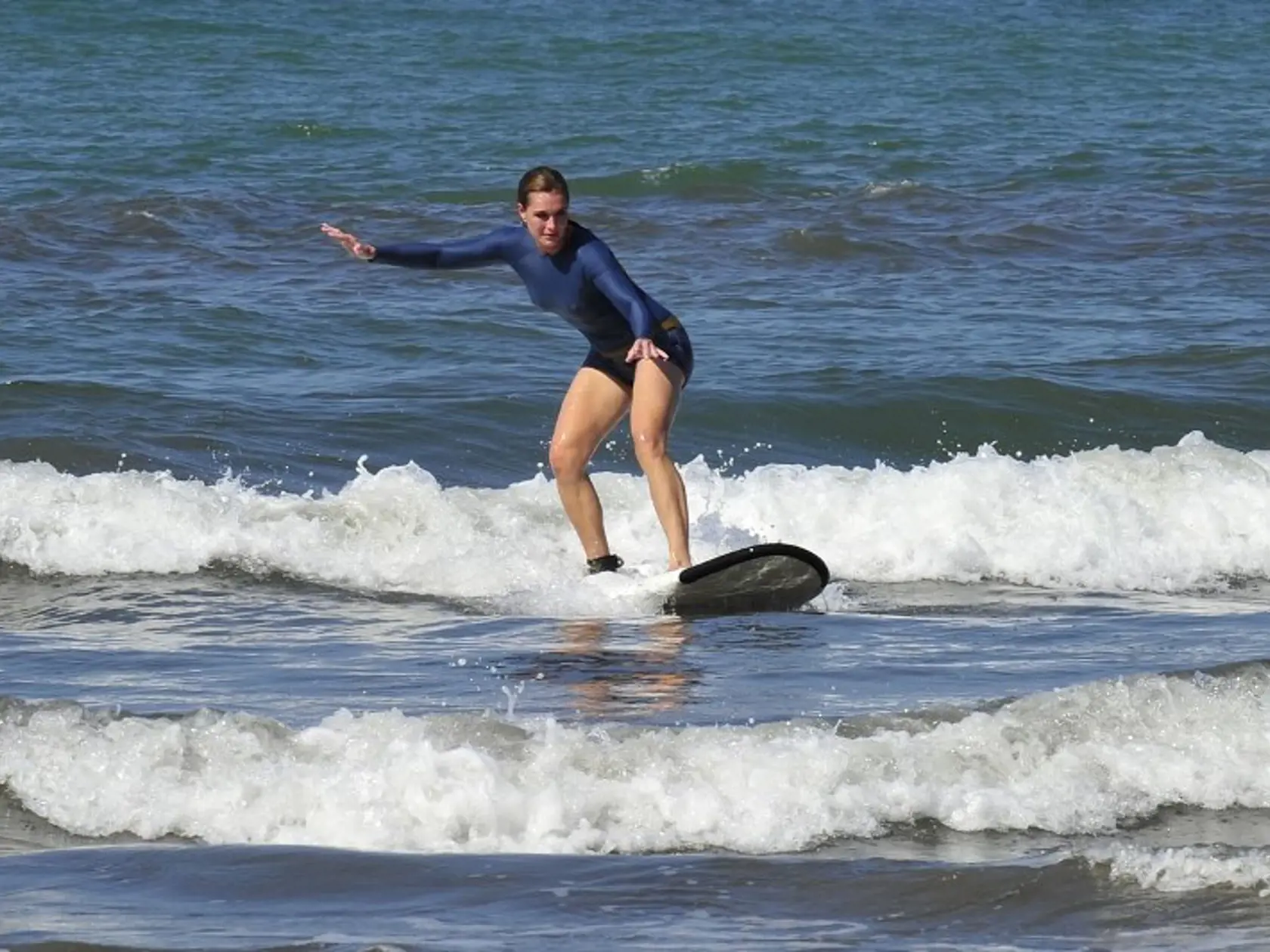 Brooke Shields na surfe