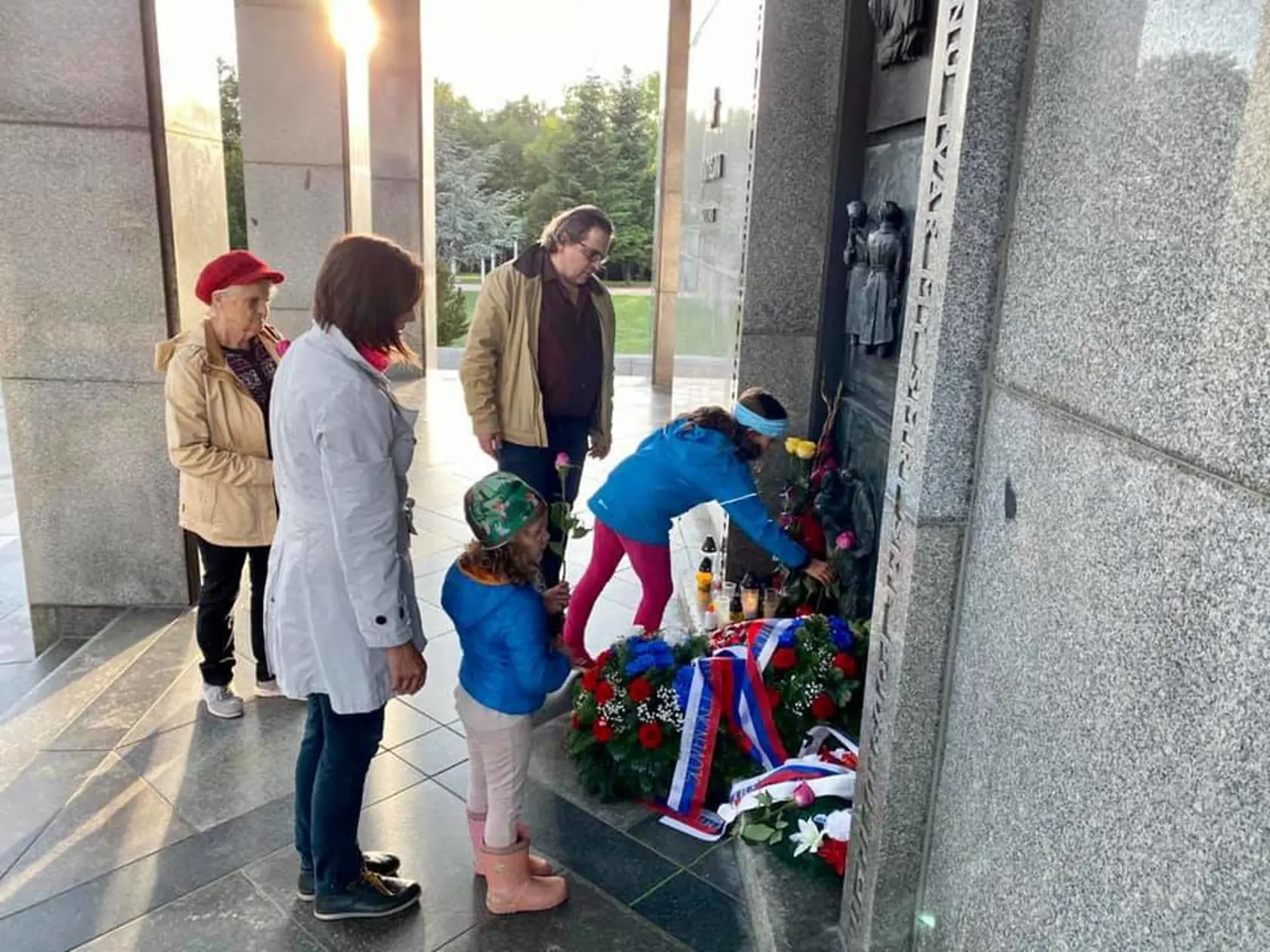 Mária Kolíková si uctila výročie SNP spolu so svojou rodinou.
