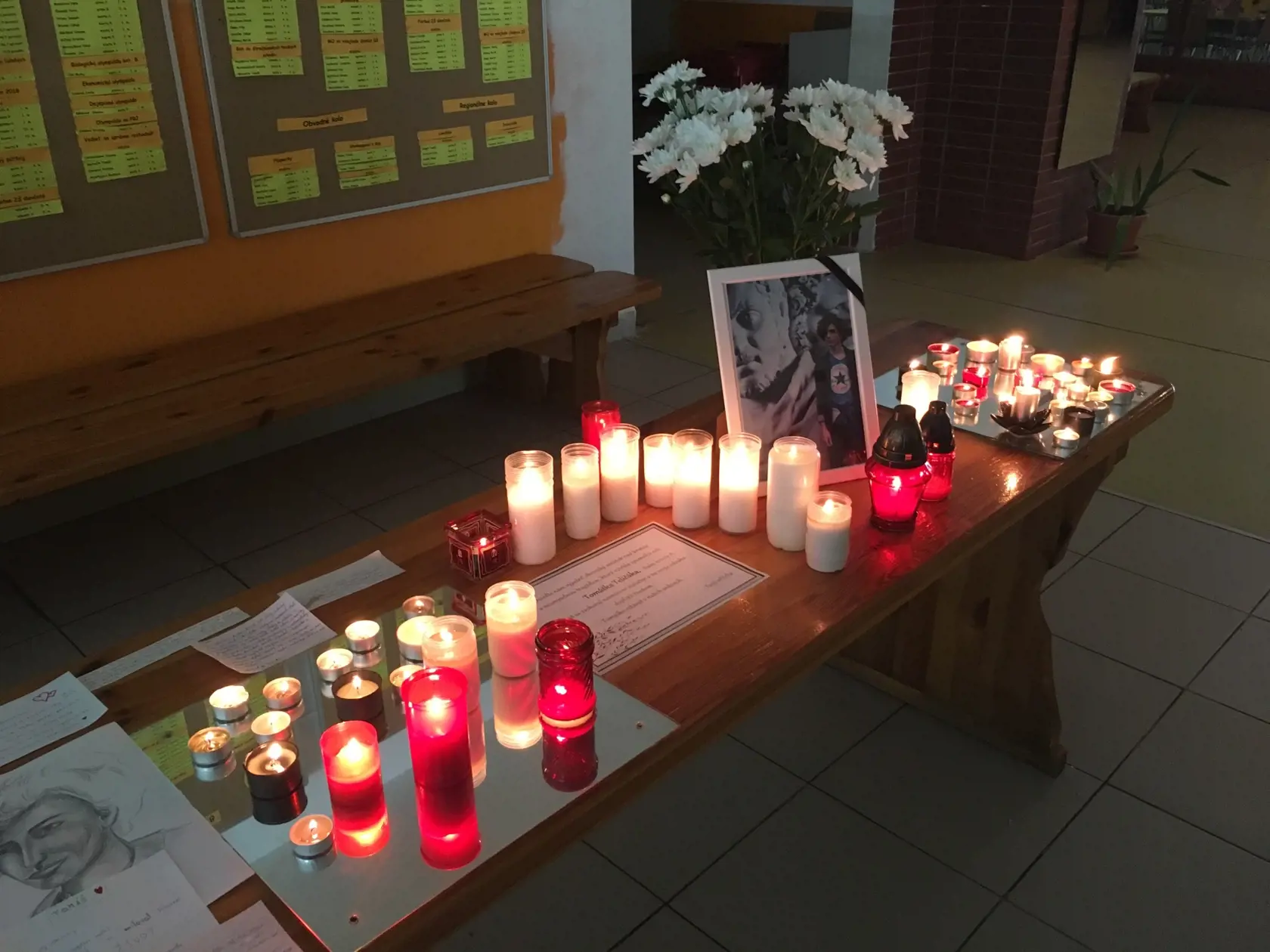 Spolužiaci si uctili Tomáša