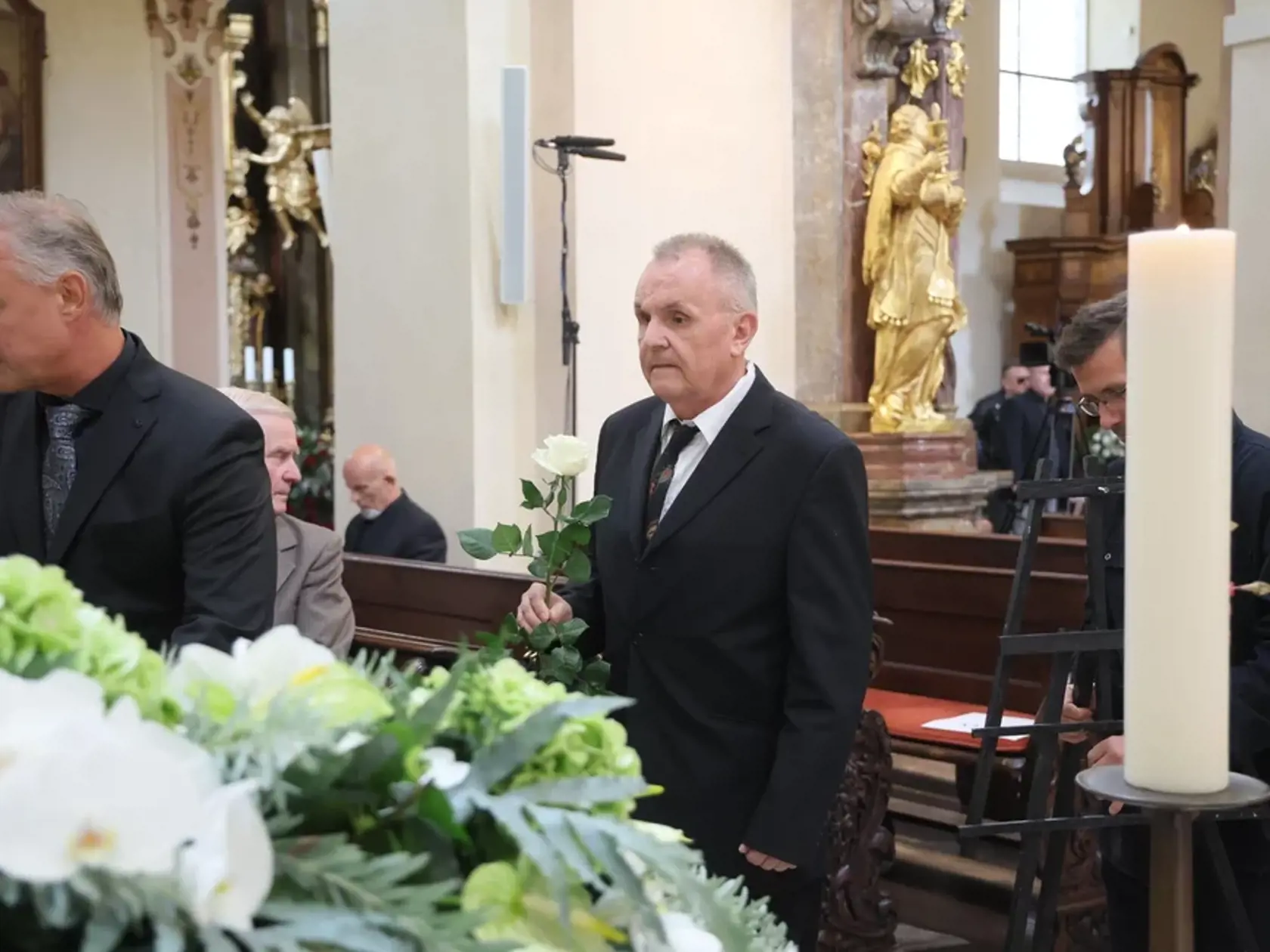 Posledná rozlúčka s Vašom Patejdlom. Jožo Ráž