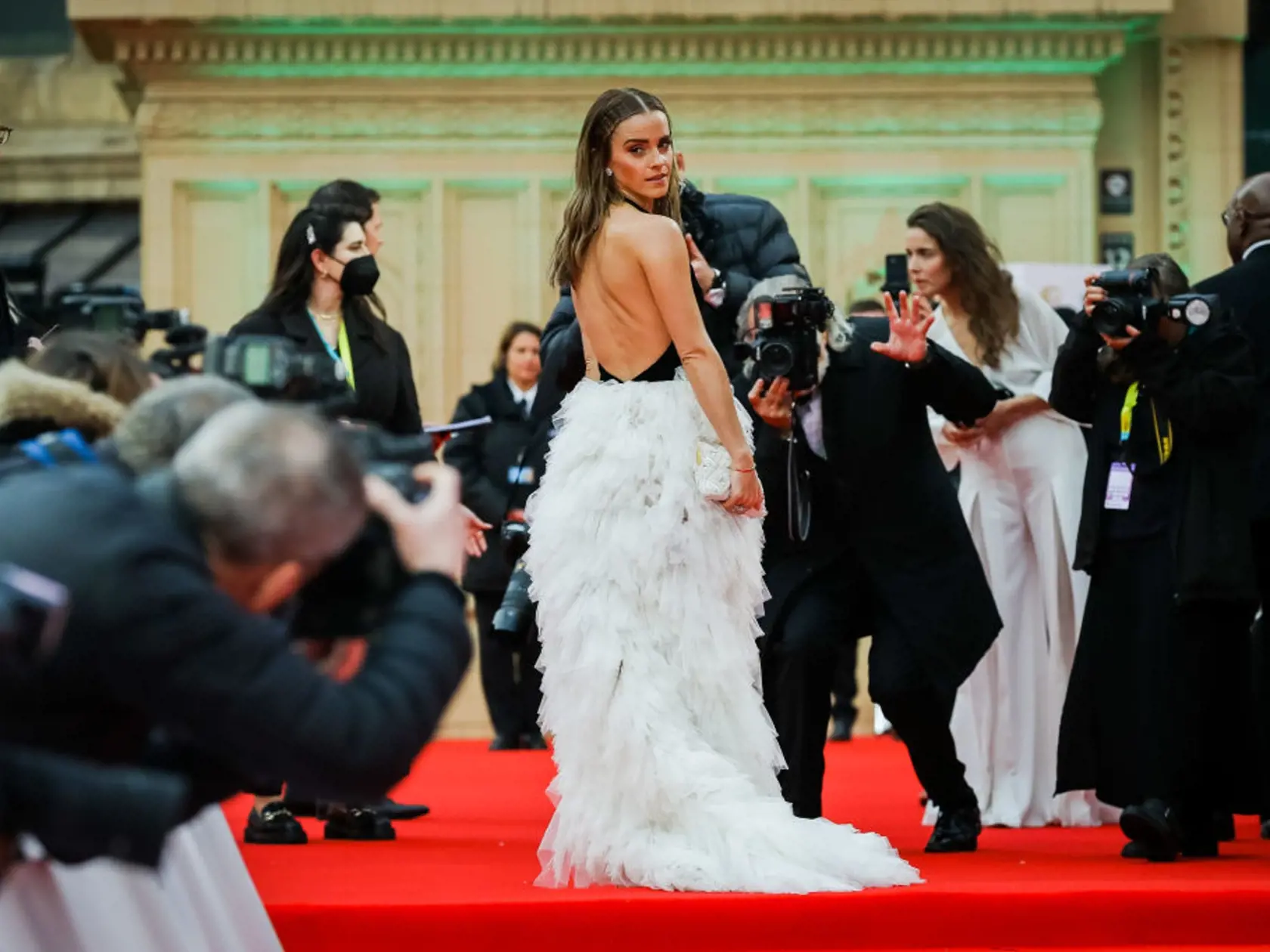 Emma Watson zažiarila na odovzdávaní cien v takejto nádhernej róbe. Pôsobila v nej ako nežná víla.