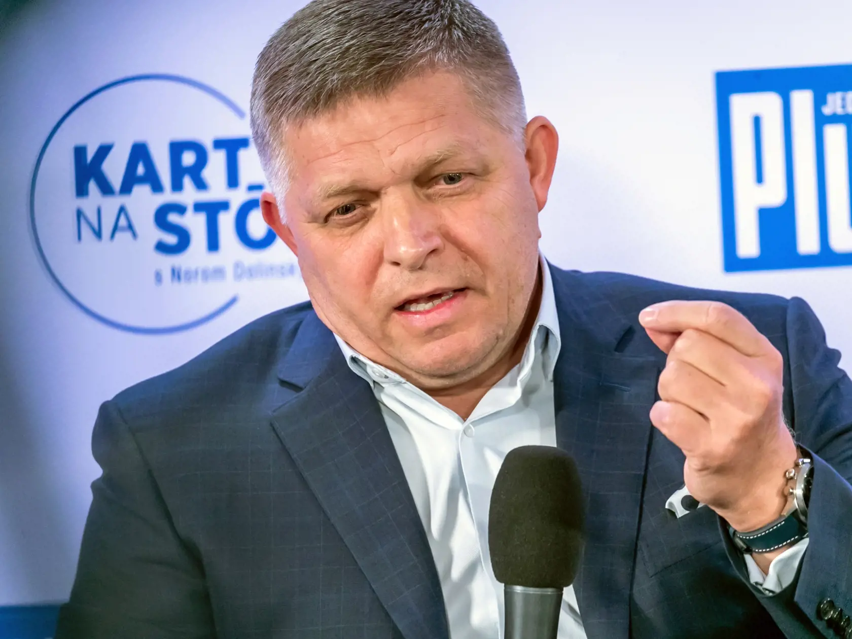 Na snímke Robert Fico počas politickej diskusie pred parlamentnými voľbami 2023. 
