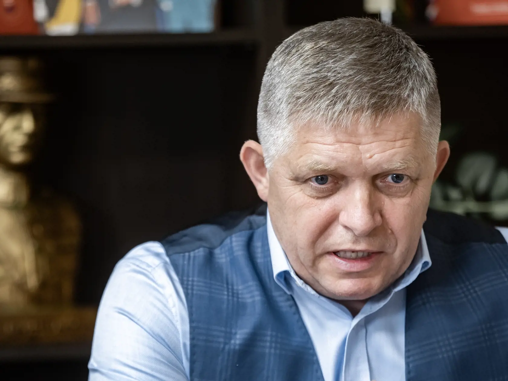 Prekvapenie ako hrom! Ak Robert Fico (59) v predvolebnej kampani s niečím nepočítal, potom to zrejme bude chvála zo strany Sulíka! Ako však zvyknú hovorievať Francúzi, „c´est la vie". A šéf smerákov sa napriek všetkej nepravdepodobnosti podobného uznania dočkal!