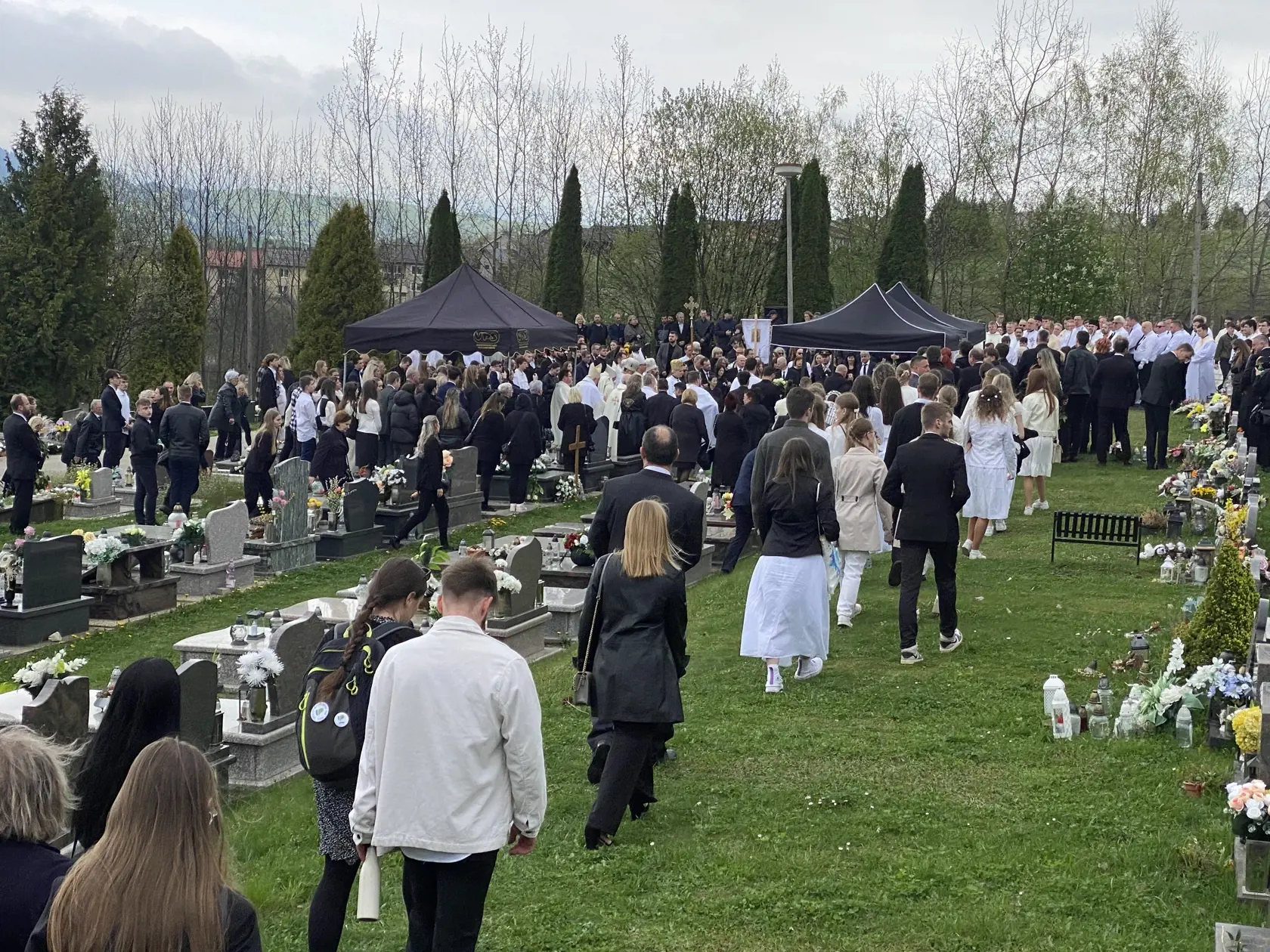 Pohreb troch obetí tragickej havárie pri Spišskej Kapitule v sobotu 6. 4. 2024.