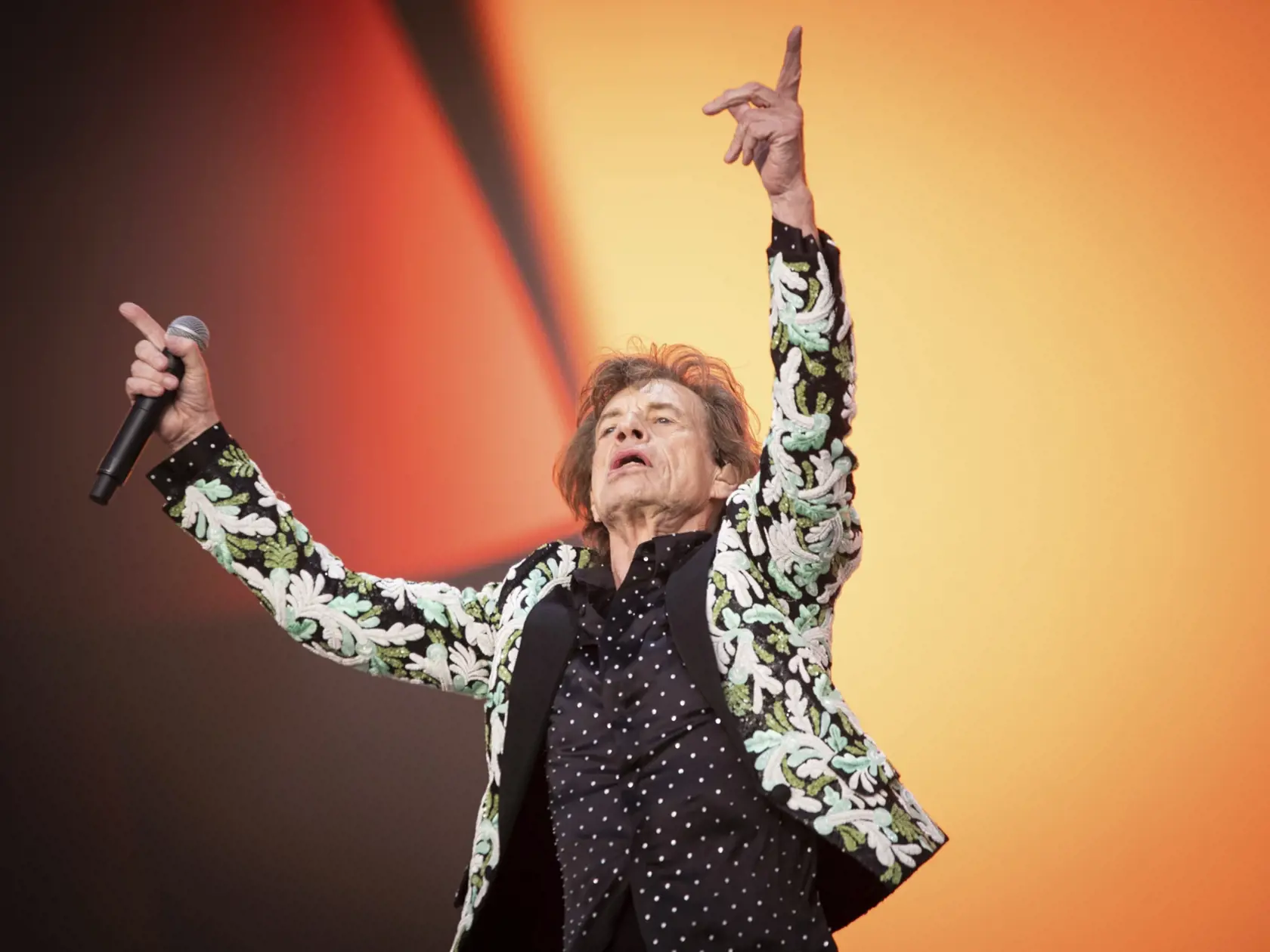 EBE 5 Londýn - Na snímke spevák britskej skupiny The Rolling Stones Mick Jagger počas koncertu v londýnskom Hyde Parku v sobotu 25. júna 2022. FOTO TASR/AP

The Rolling Stones perform live onstage at BST Hyde Park festival, in London, Saturday, June 25, 2022. (Photo by Vianney Le Caer/Invision/AP)