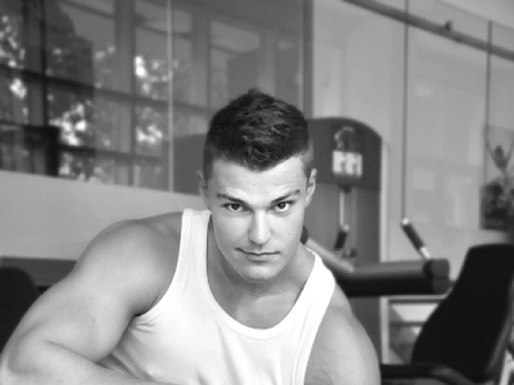 Ján Bakala sa stratil z obrazoviek a venuje sa prevažne fitnessu.