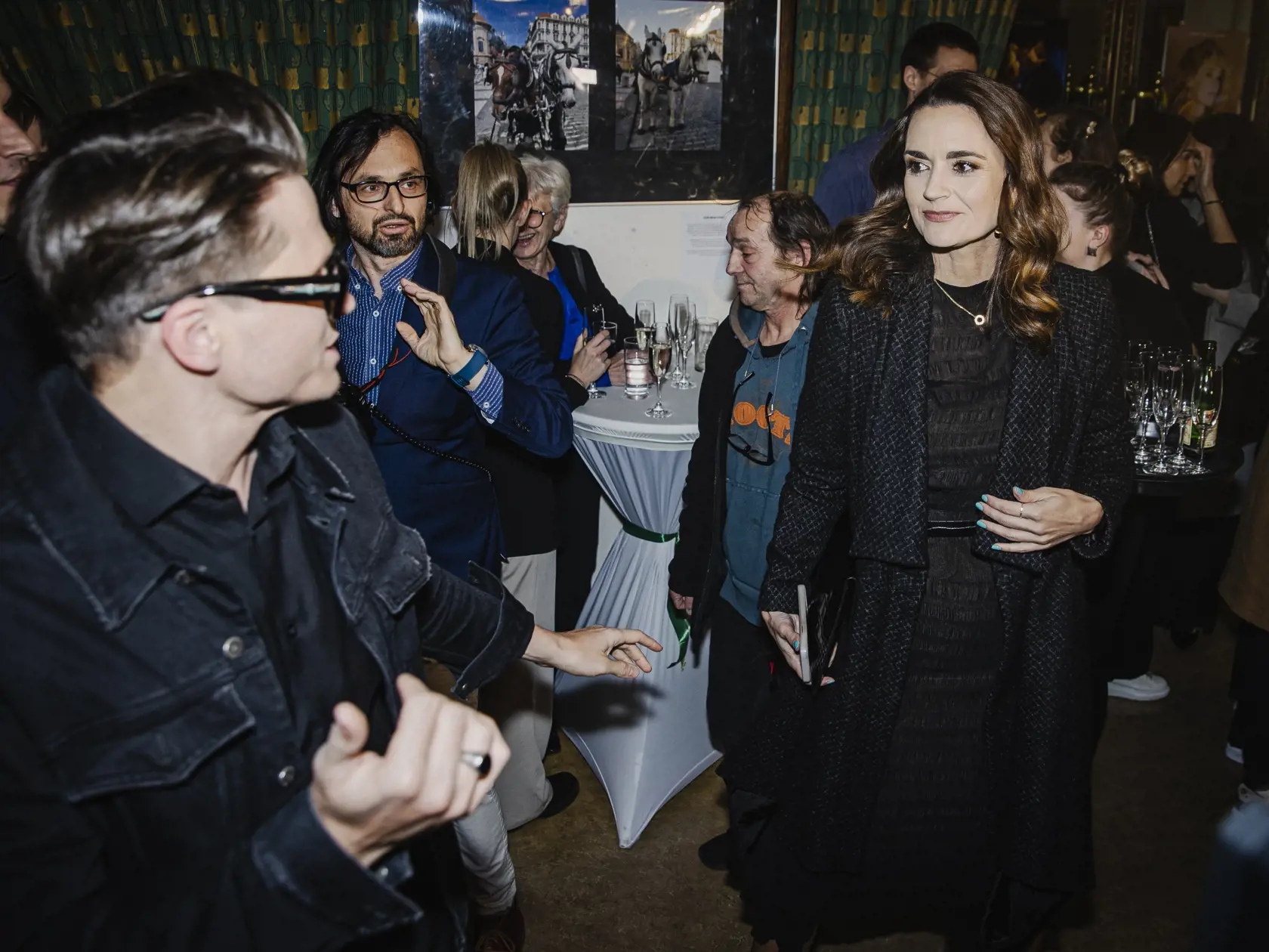 Na snímke Ondřej Brzobohatý a Daniela Písařovicová počas slávnostnej premiéry minisérie Iveta skutočný príbeh Ivety Bartošovej pokračuje, ktorá sa konala v pražskom kine Lucerna.