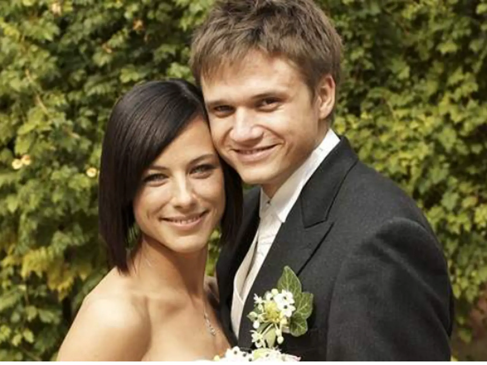 Johanku si bral veľmi mladý. Po rozvode ho vymenila za ženu a odišla žiť na Srí Lanku.
