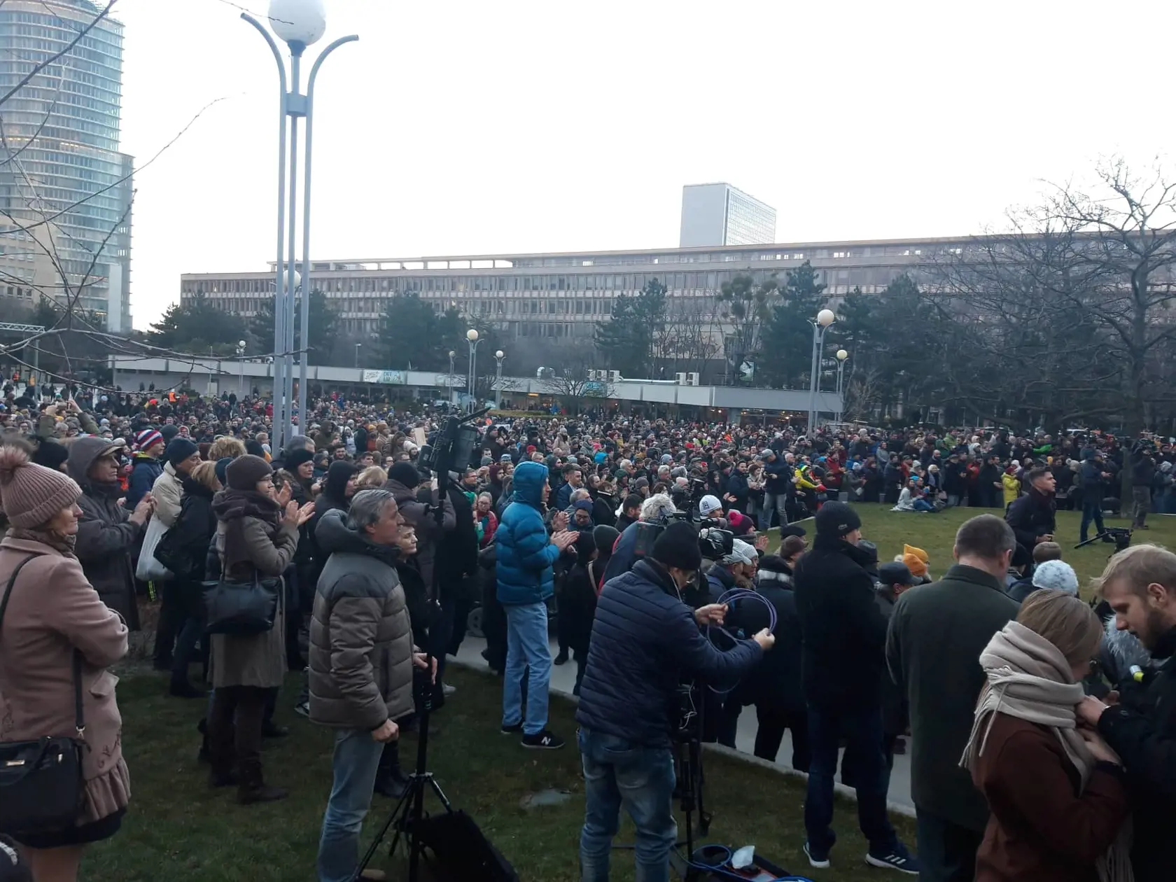 V Bratislave ľudia spomínajú na zavraždených Jána a Martinu