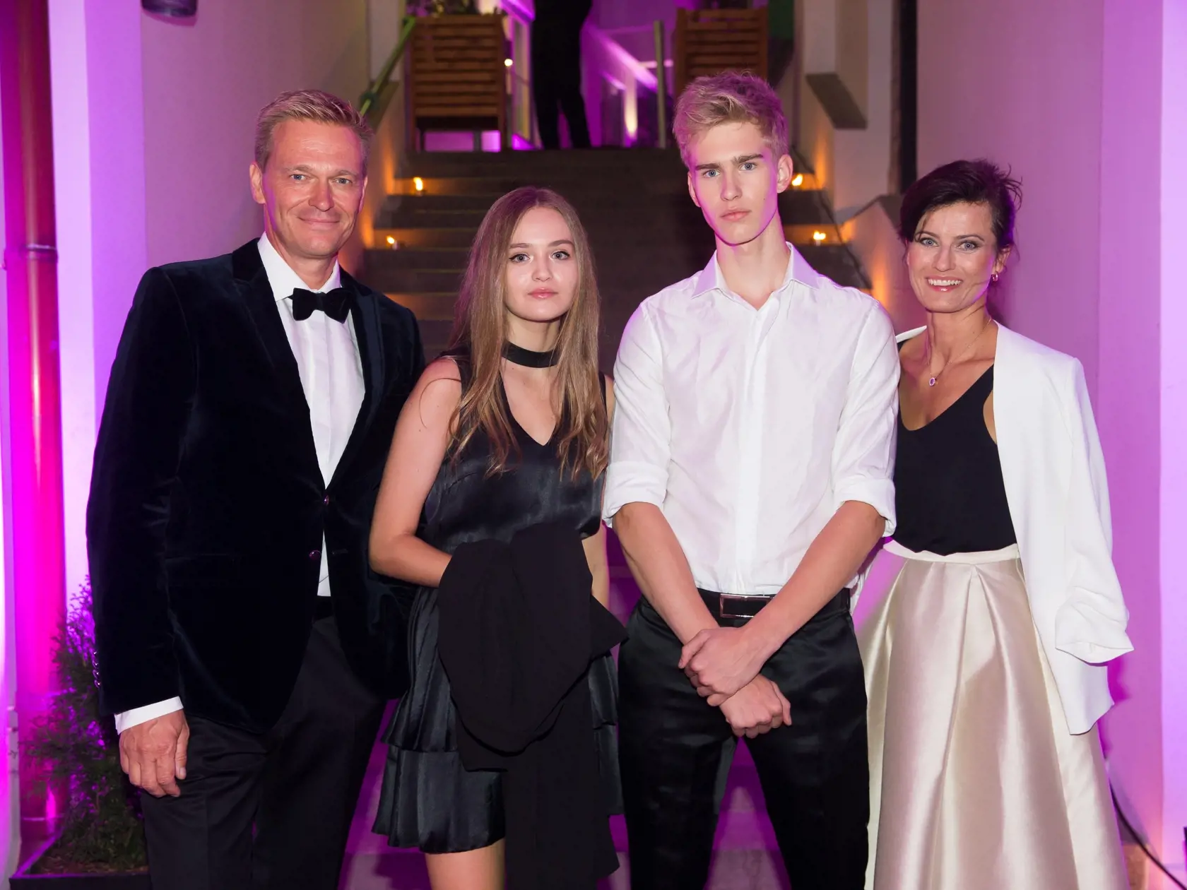 Súťaž krásy Schwarzkopf Elite Model Look 2018 na Pražskom hrade. Na snímke Martin Nikodým, Adam Nikodým a Michaela Nikodýmová.