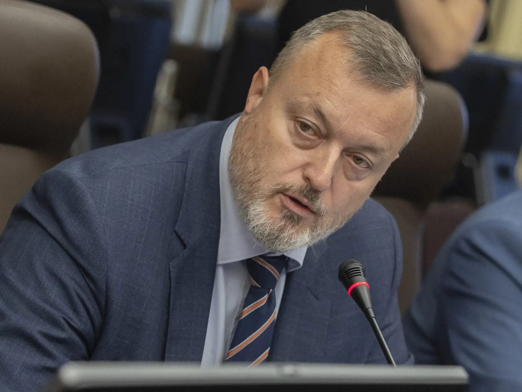 Na snímke minister práce, sociálnych vecí a rodiny SR Milan Krajniak (Sme rodina) počas 104. schôdze vlády SR 21. septembra 2022 v Bratislave. FOTO TASR - Martin Baumann