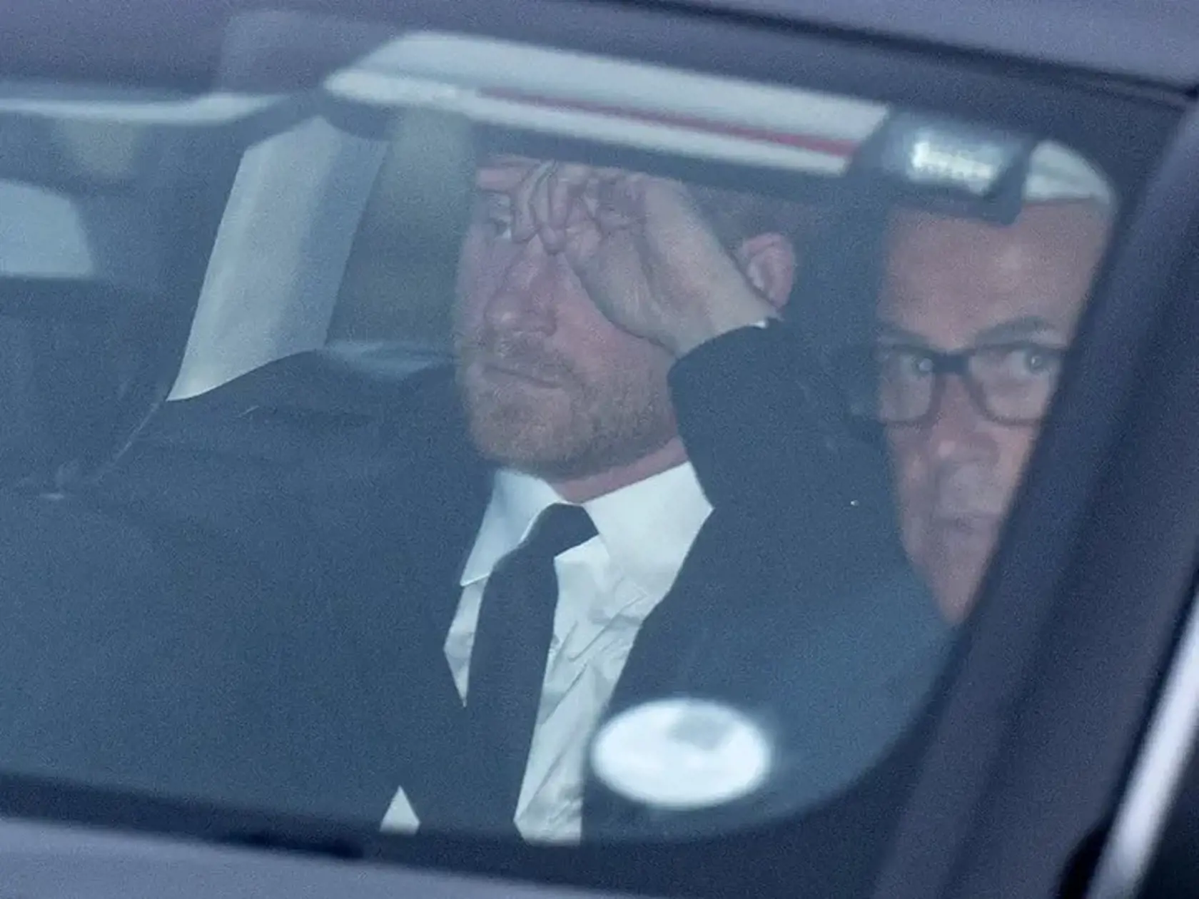 Harry absolvoval cestu na Balmoral sám.