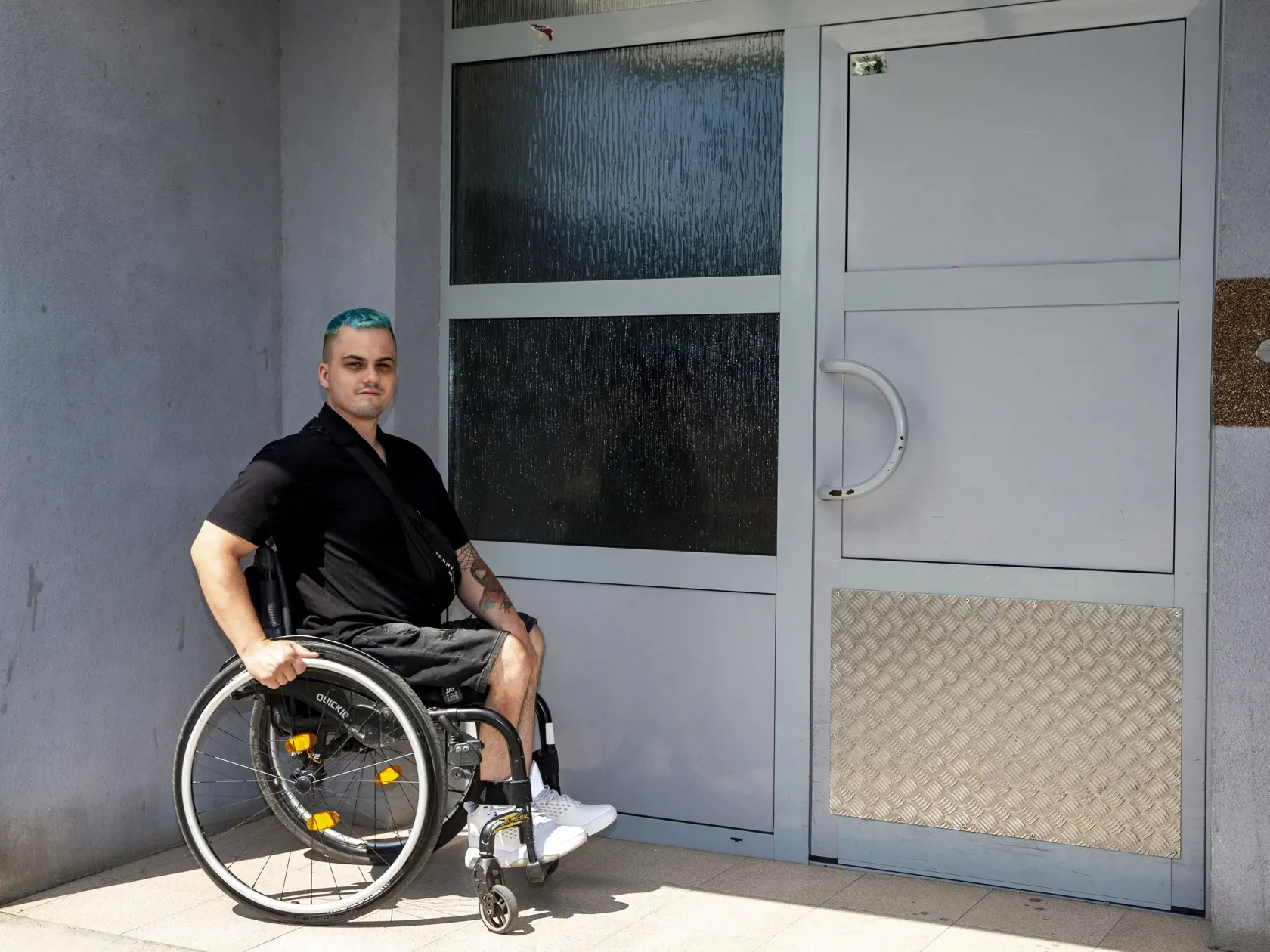Youtuberi Denis Kučera a Alex Godaly natáčajú motivačno-náučné videá o živote s vozičkárom.