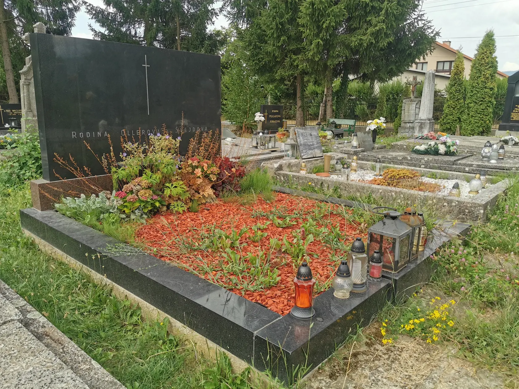 Pri lúpeži páchatelia zastrelili poštového úradníka.