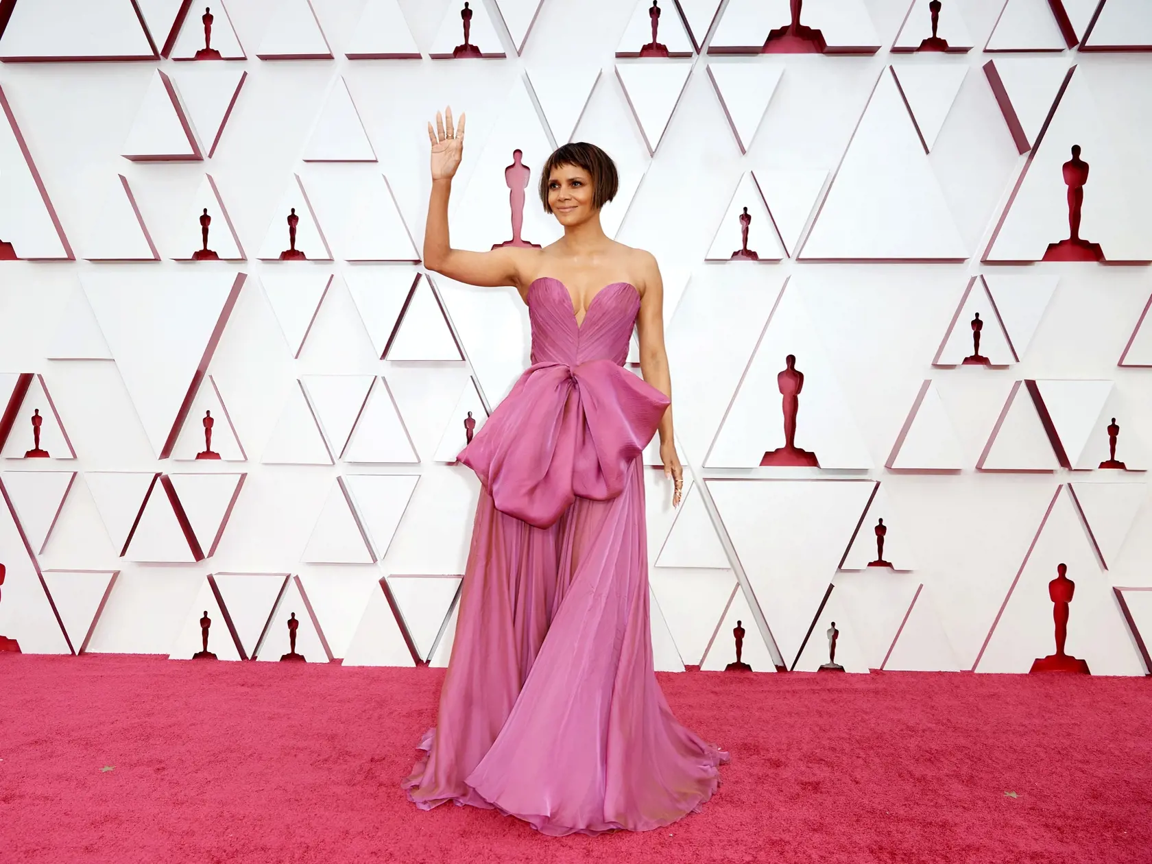 Herečka Halle Berry na 93. ročníku Oscarov.