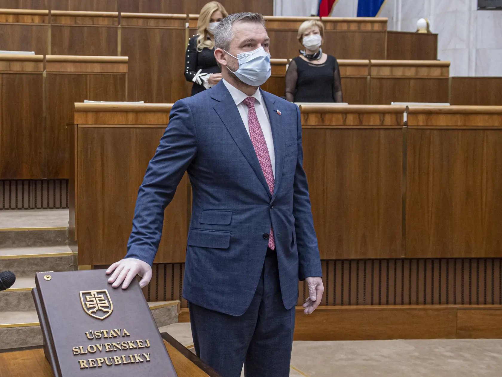 Na snímke dosluhujúci premiér Peter Pellegrini (SMER-SD) skladá poslanecký sľub počas ustanovujúcej schôdze Národnej rady Slovenskej republiky (NR SR) VIII. volebného obdobia 20. marca 2020 v Bratislave. FOTO TASR - Michal Svítok 
