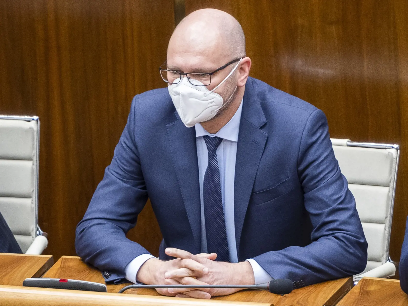 Na snímke podpredseda vlády pre ekonomiku SR a minister hospodárstva SR Richard Sulík (SaS) počas 6. schôdze NR SR v Bratislave 20. apríla 2020. FOTO TASR - Jaroslav Novák