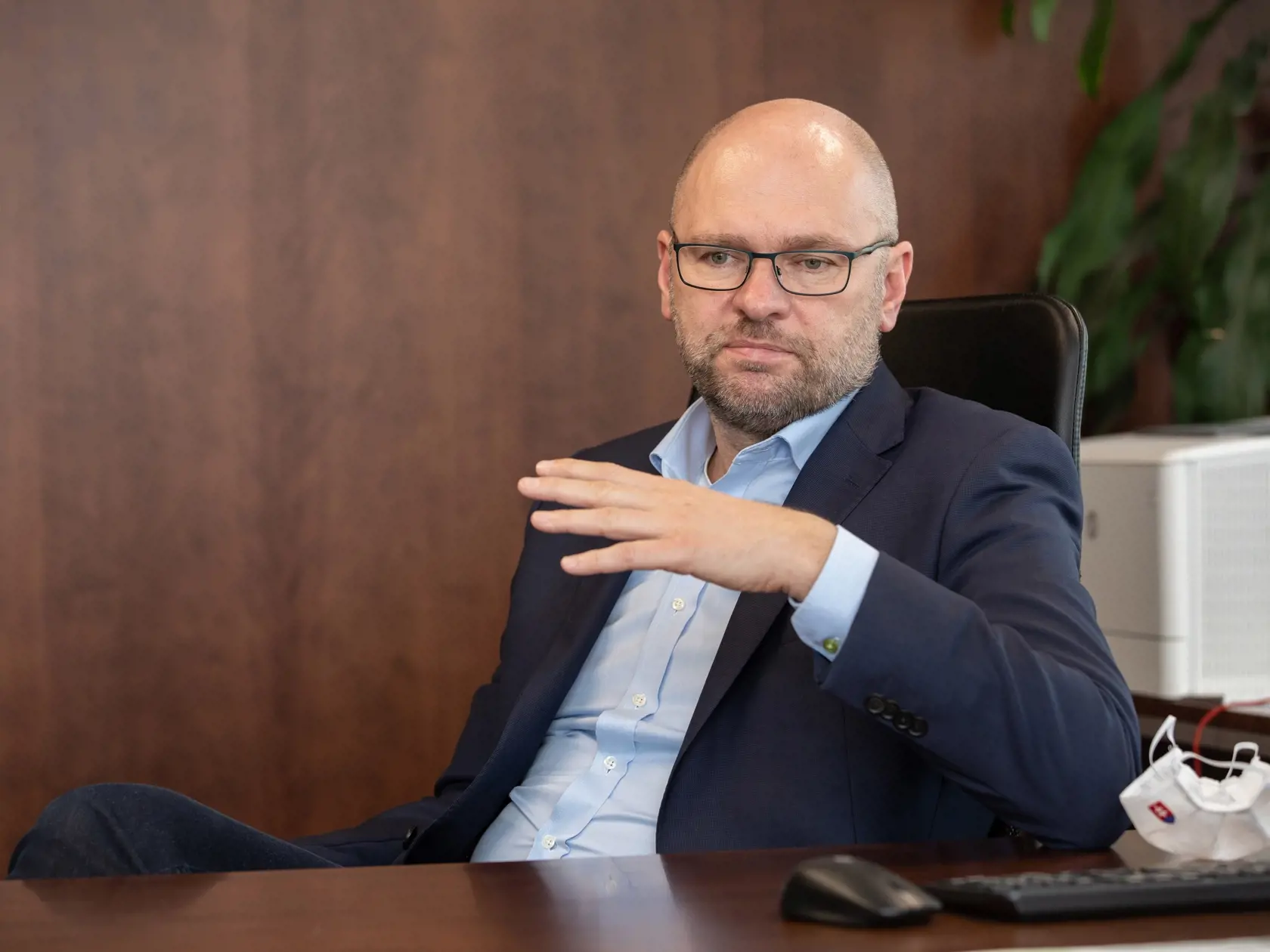 Na fotkách je minister hospodárstva a predseda strany SaS Richard Sulík.