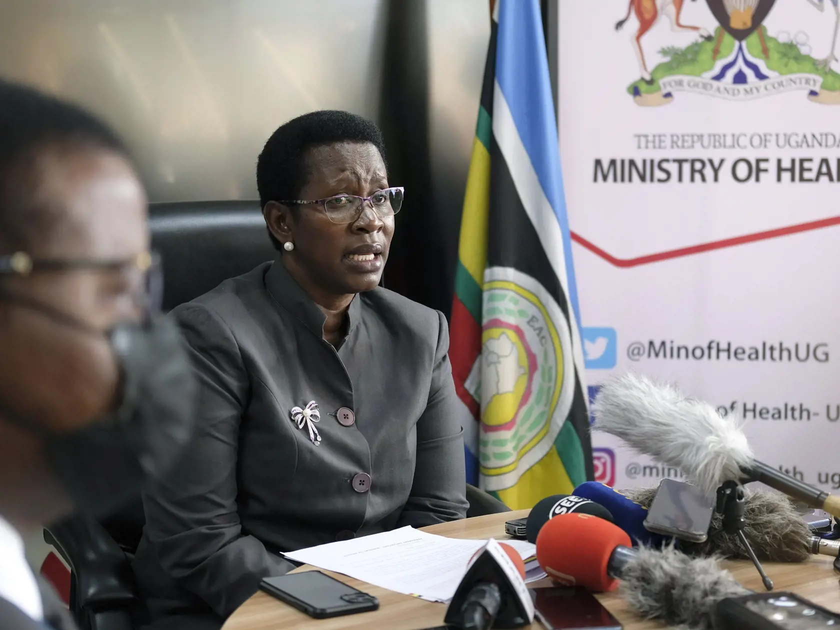 WA 11 Kampala - Tajomníčka ugandského ministerstva zdravotníctva Diana Atwineová počas tlačovej konferencie v ugandskej metropole Kampala v utorok 20. septembra 2022. 
V strednej časti  Ugandy sa vyskytla ebola. V meste Mubende, ležiace 150 kilometrov západne od Kampaly, zomrel muž, u ktorého sa preukázala nákaza a ugandské úrady varujú pred možným vypuknutím  novej epidémie. FOTO TASR/AP


Permanent Secretary of the Ministry of Health Diana Atwine confirms a case of Ebola in the country, at a p