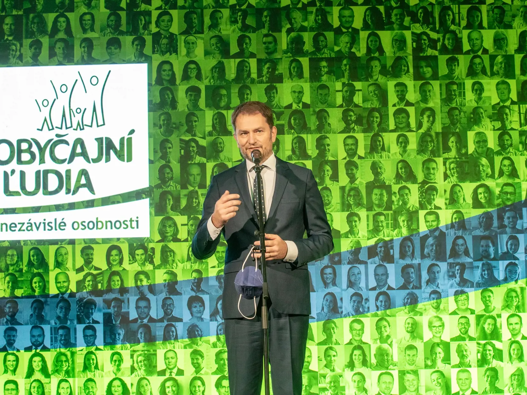Na snímke je slavnostný snem pri príležitosti 10. výročia hnutia OĽANO. Na snímke je  predseda hnutia OĽANO Igor Matovič
