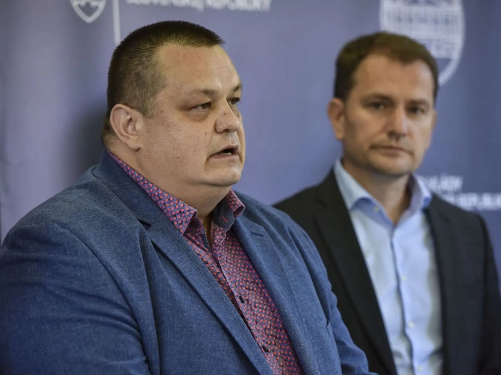 Teraz Mikas kritizuje Matoviča za neadekvátne slová.