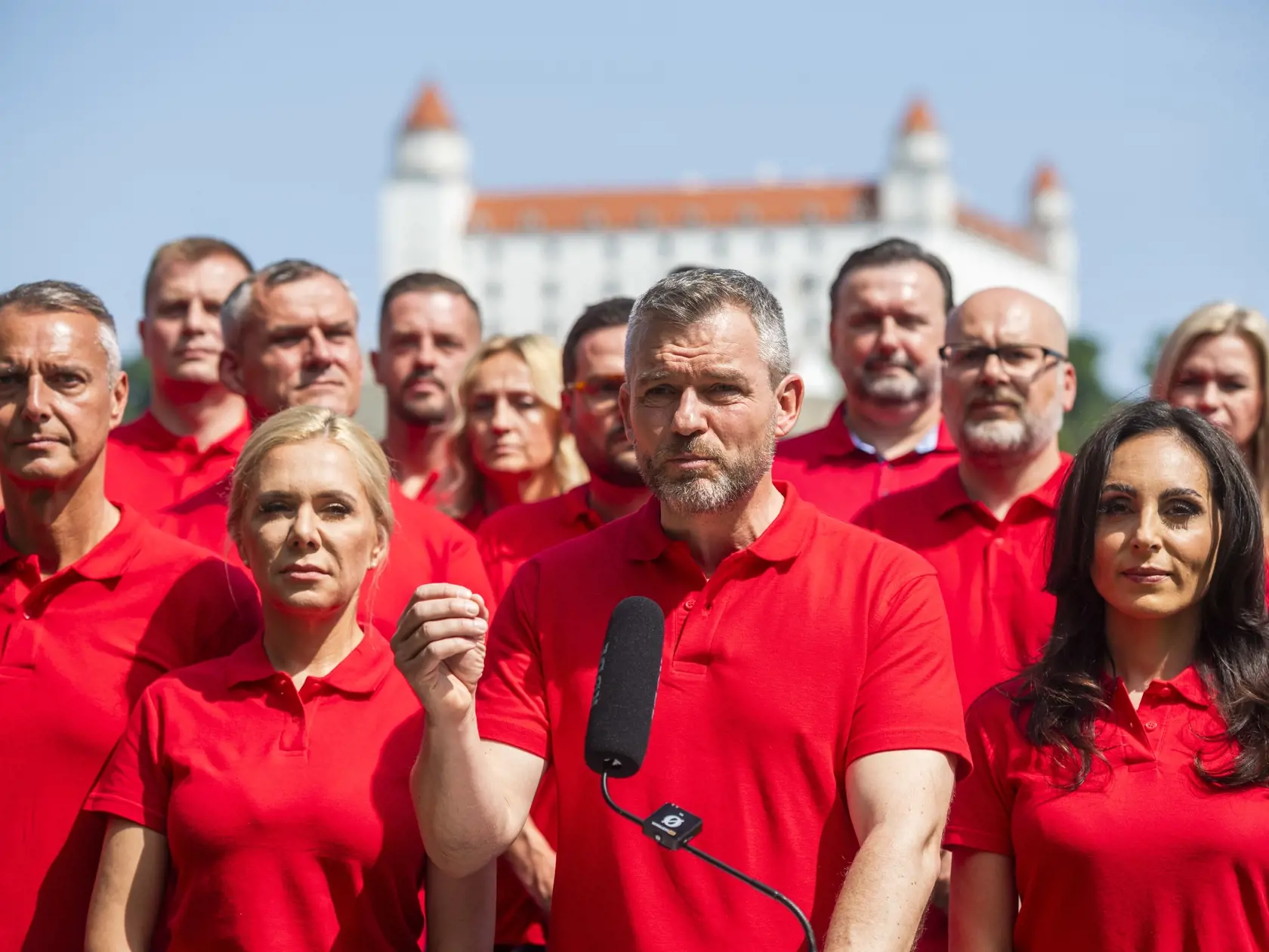 Na snímke zľava v popredí podpredseda HLAS-SD Richard Raši, podpredsedníčka HLAS-SD Denisa Saková, predseda HLAS-SD Peter Pellegrini a podpredsedníčka HLAS-SD Zuzana Dolinková  počas predstavenia kandidátky strany Hlas-sociálna demokracia do predčasných parlamentných volieb v Bratislave 30. júna 2023.