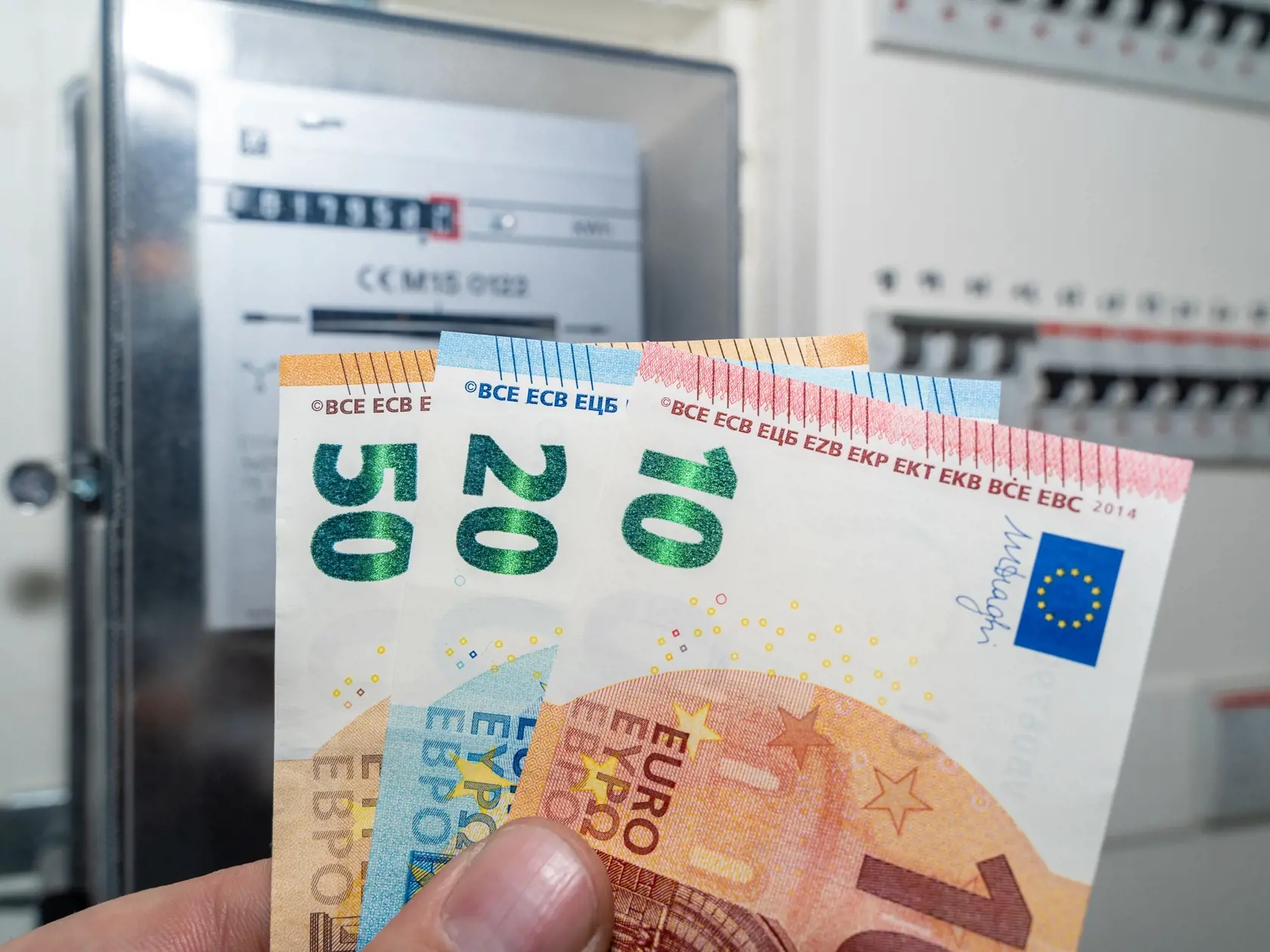 Pre mnohé domácnosti sú ceny energií neúnosné už tento rok, no budúci rok to bude ešte horšie.