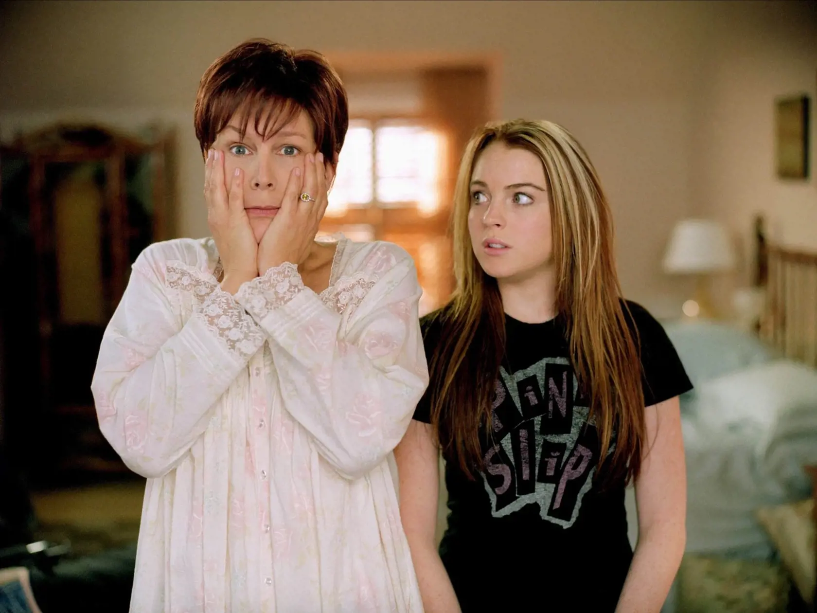 Jamie Lee Curtis a Lindsay Lohan v komédie Strelený piatok.