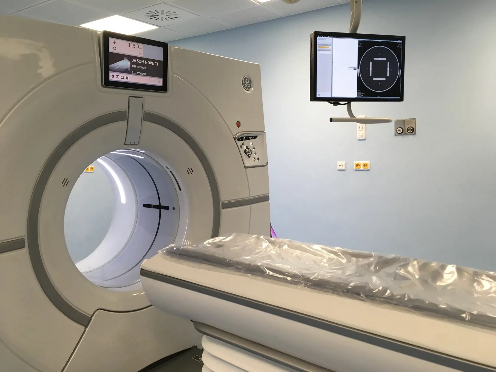 CT prístroj najvyššej kategórie stál 1 760 759 eur, vďaka elektronickej aukcii sa dosiahla úspora vo výške takmer 30 percent.