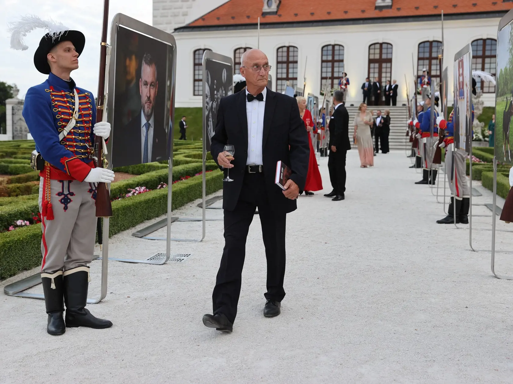 Slávnostná recepcia prezidenta SR Petra Pellegriniho na Bratislavskom hrade. Na snímke je Jozef Banáš, ktorý doniesol knihu pre Moniku Babišovú.