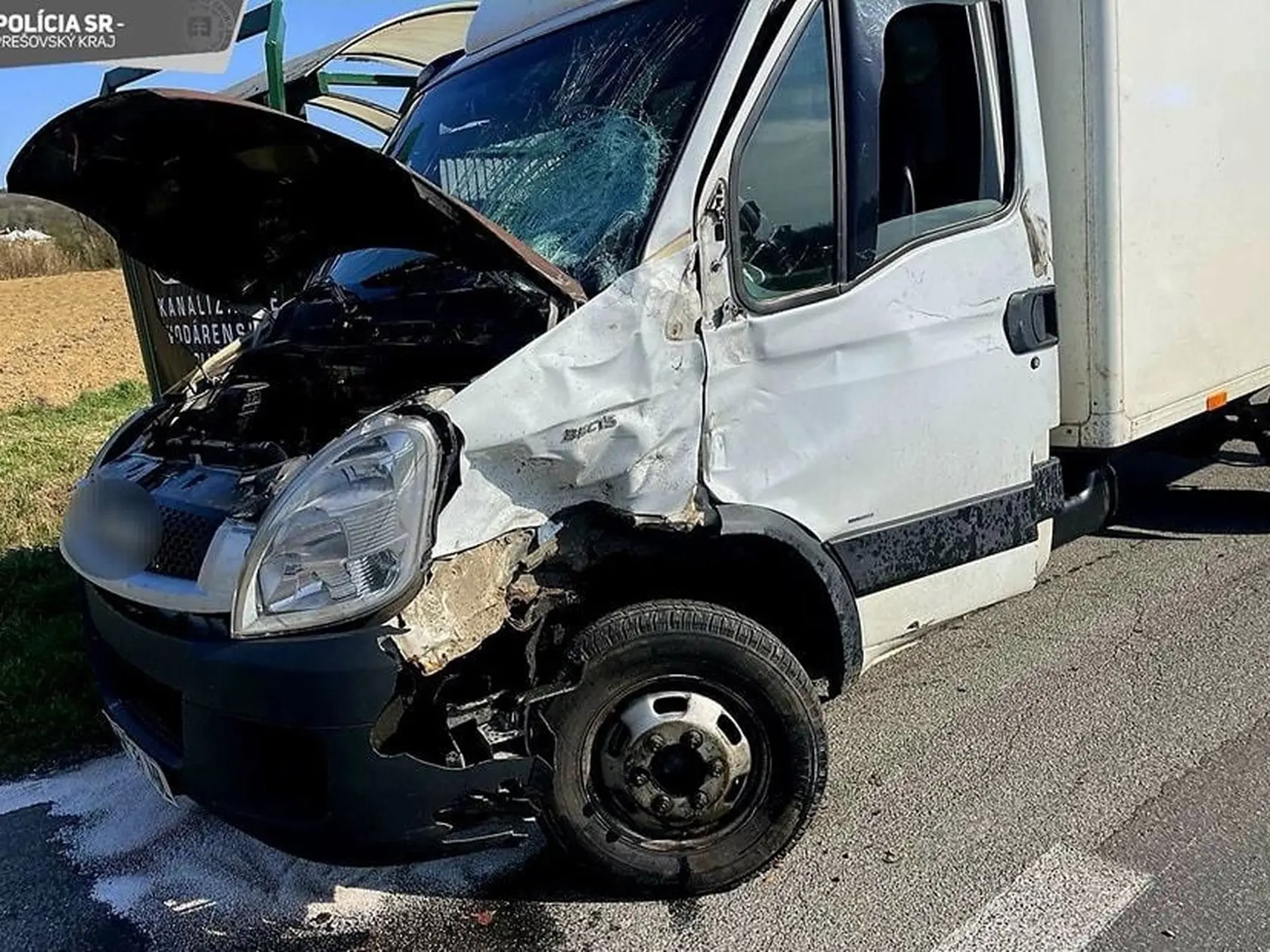 Nehoda vo Vranovskom okrese si vyžiadala život 21-ročného motorkára