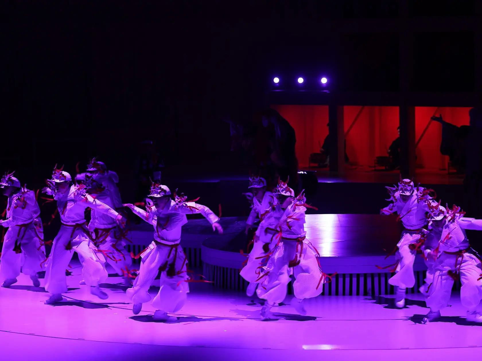 Otvárací ceremoniál Svetovej výstavy Expo 2025 sa v sobotu konal v japonskom meste Osaka. Zúčastnil sa na ňom aj cisár Naruhito s manželkou Masako, ako aj približne 1300 hostí vrátane zástupcov 158 zúčastnených krajín a území.