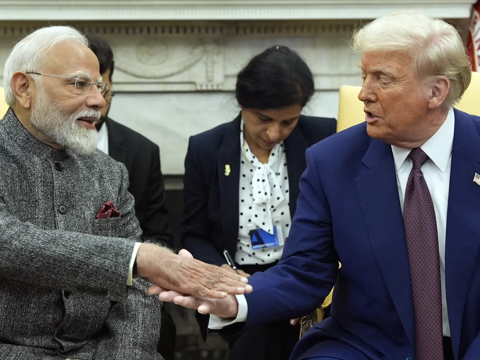 WA 57 Washington - Americký prezident Donald Trump (vpravo) a indický premiér Naréndra Módí v Oválnej pracovni Bieleho domu vo Washingtone vo štvrtok 13. februára 2025. FOTO TASR/AP

President Donald Trump meets with India's Prime Minister Narendra Modi in the Oval Office of the White House, Thursday, Feb. 13, 2025, in Washington. (Photo/Alex Brandon)