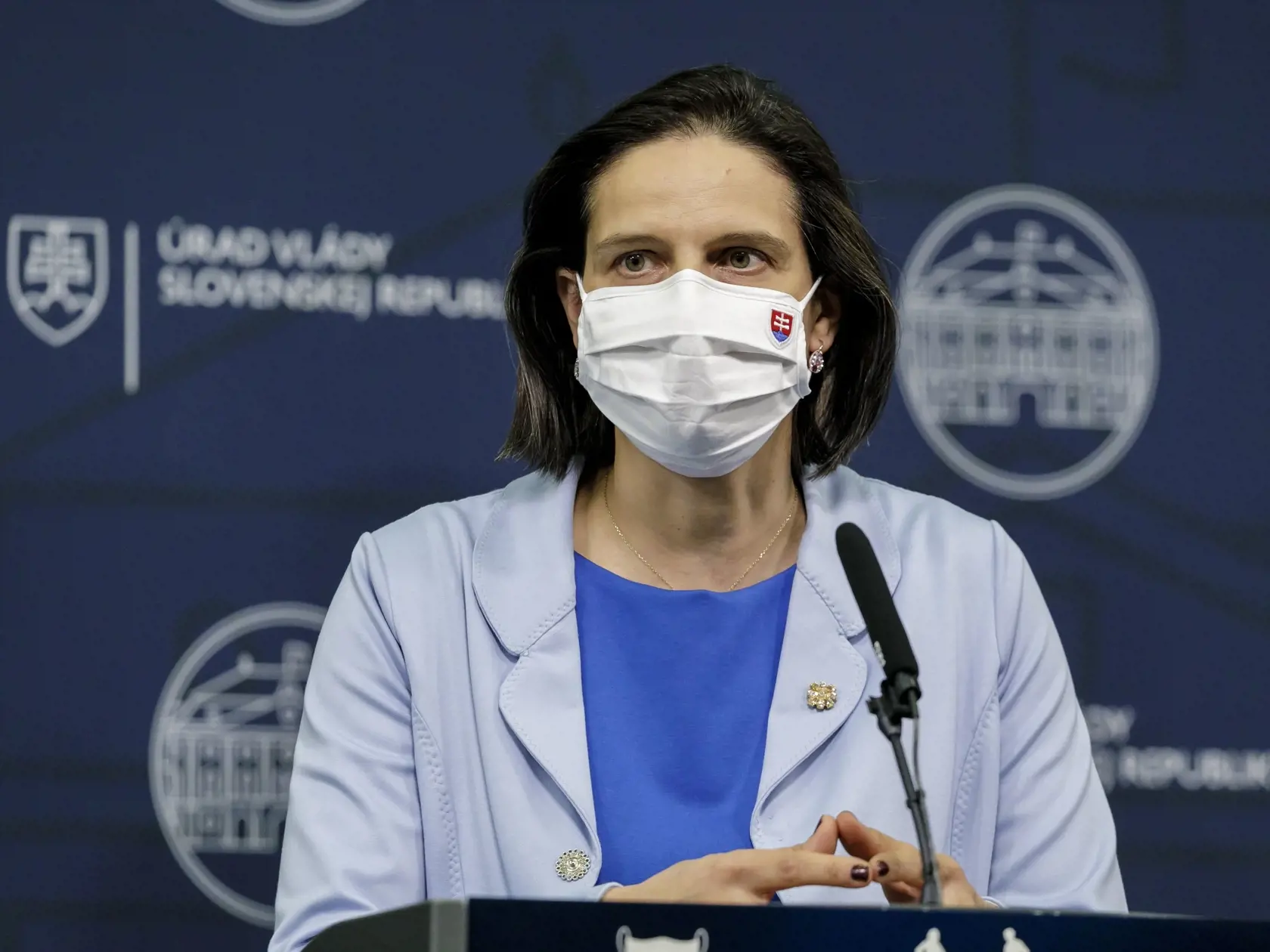 Mária Kolíková (Za ľudí) počas tlačovej konferencie.