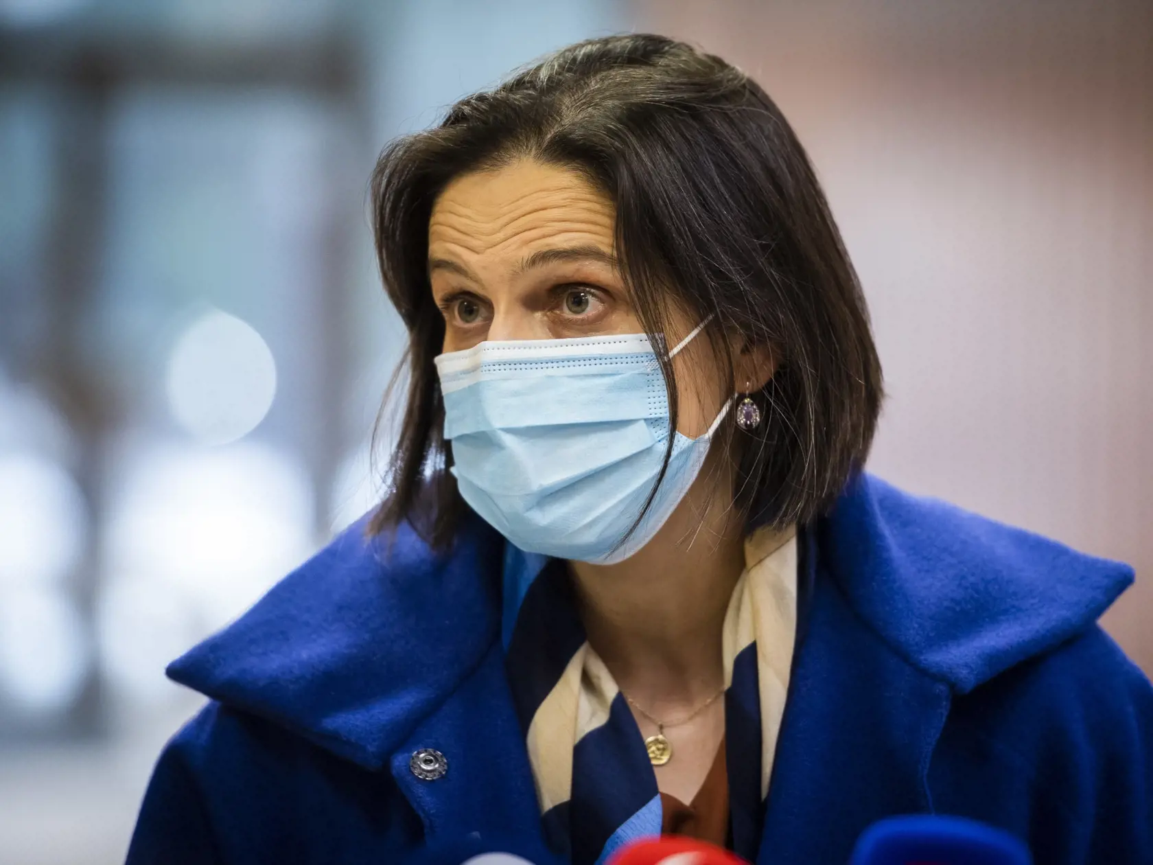 Mária Kolíková (Za ľudí) poskytuje rozhovor.