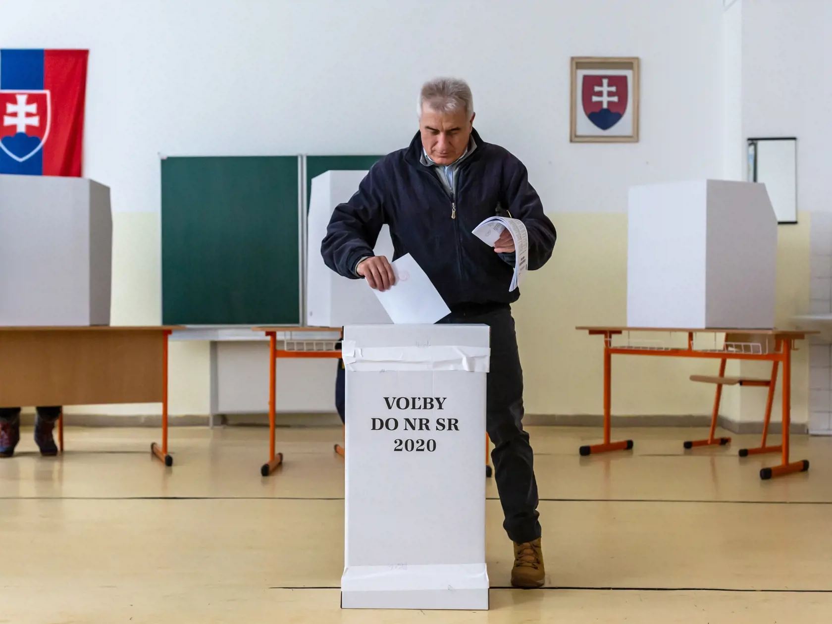 Naposledy sme volili 29. 2. 2020. Mnohí voliči sú však s povolebným výsledkom nespokojní a chcú voliť inú stranu ako minule.