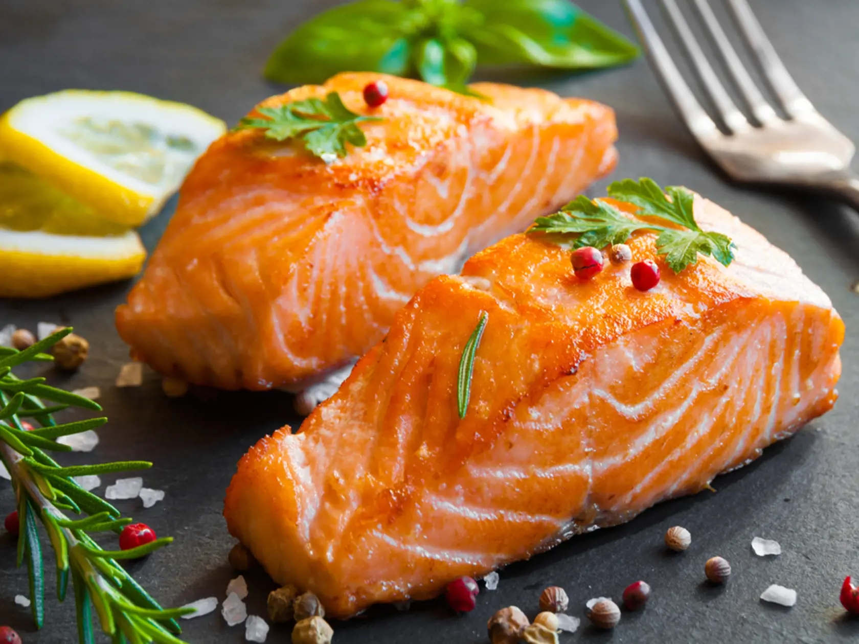 Delicious,Cooked,Salmon,Fish,Fillets