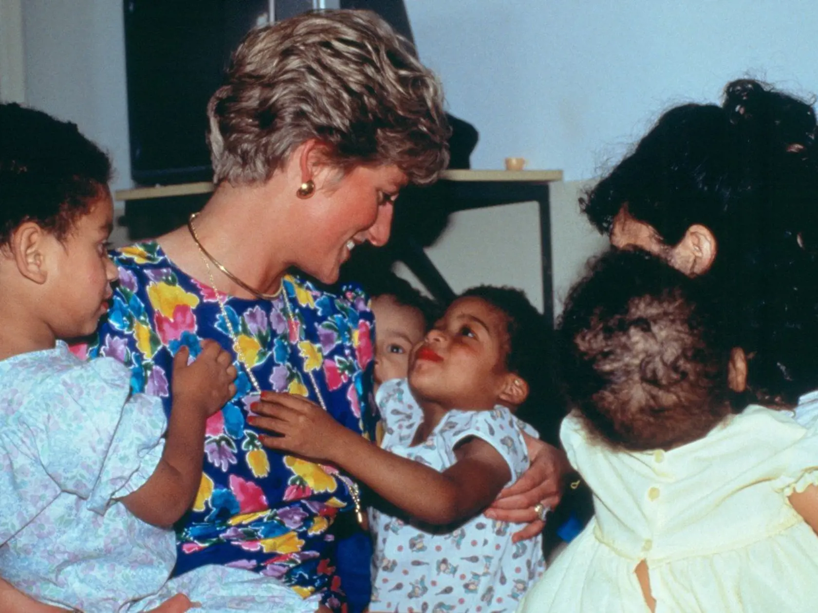 V Brazílii Diana navštívila deti nakazené vírusom HIV.