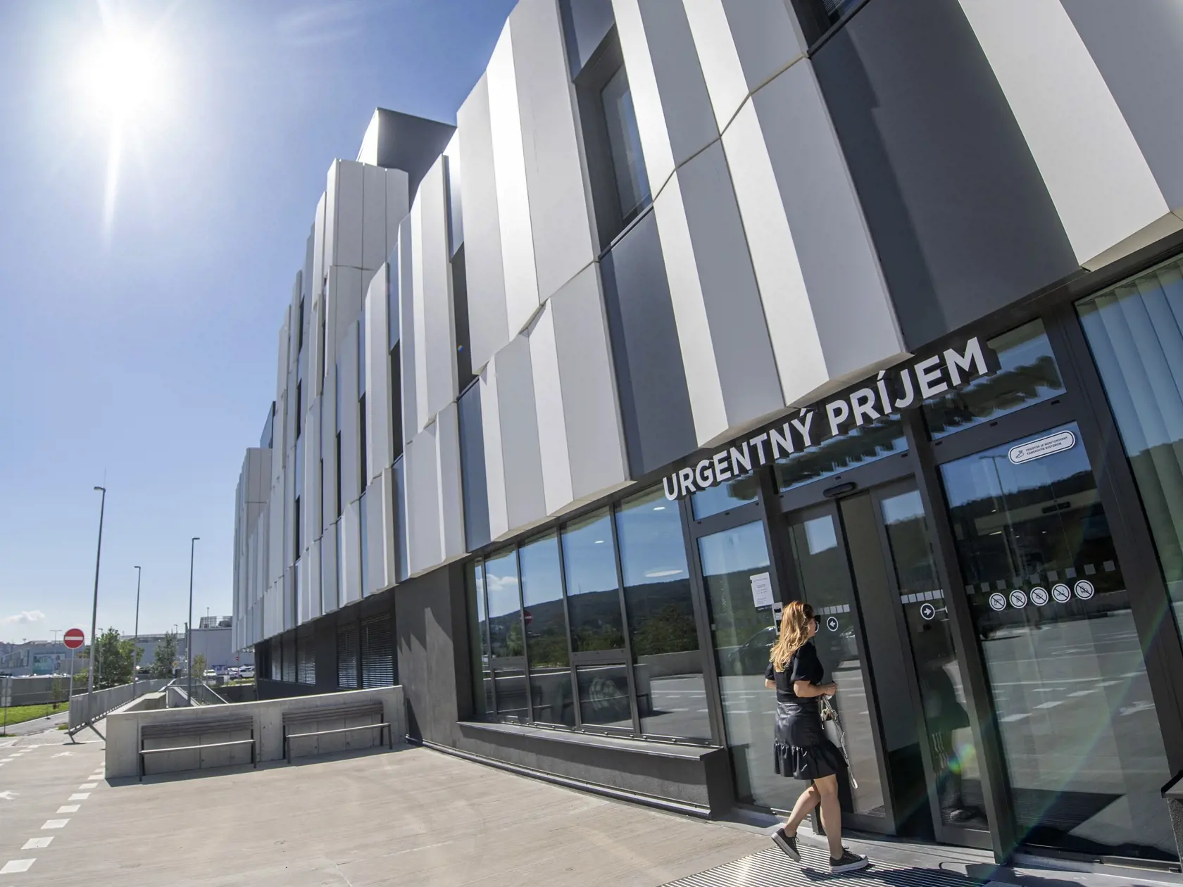 Ročne tam plánujú ošetriť 40.000 ľudí. Urgentný príjem spúšťali postupne, od piatka (1. 9.) fungoval pre vozidlá záchrannej zdravotnej služby.