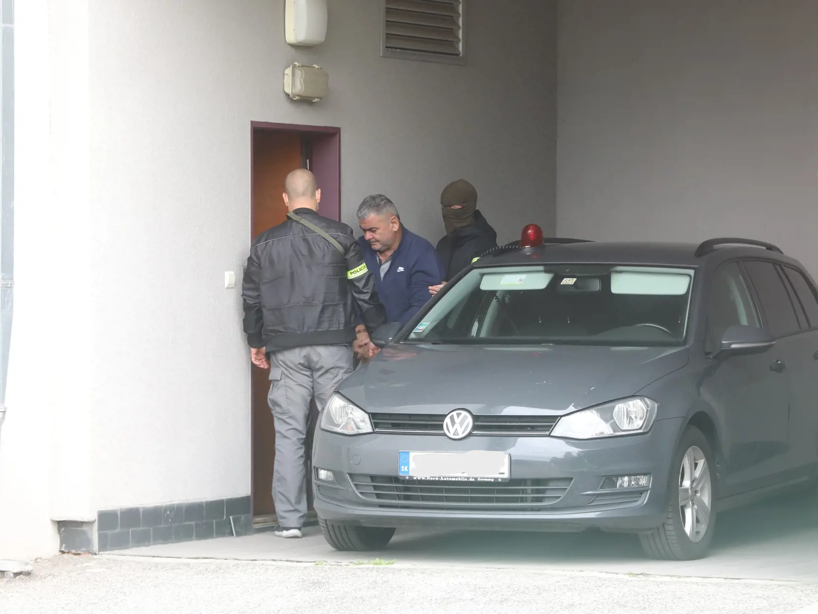 V putách: Starostu Záhorskej Vsi doviedli dnes ráno na Špecializovaný trestný súd. Prokurátor pre neho žiada väzbu.