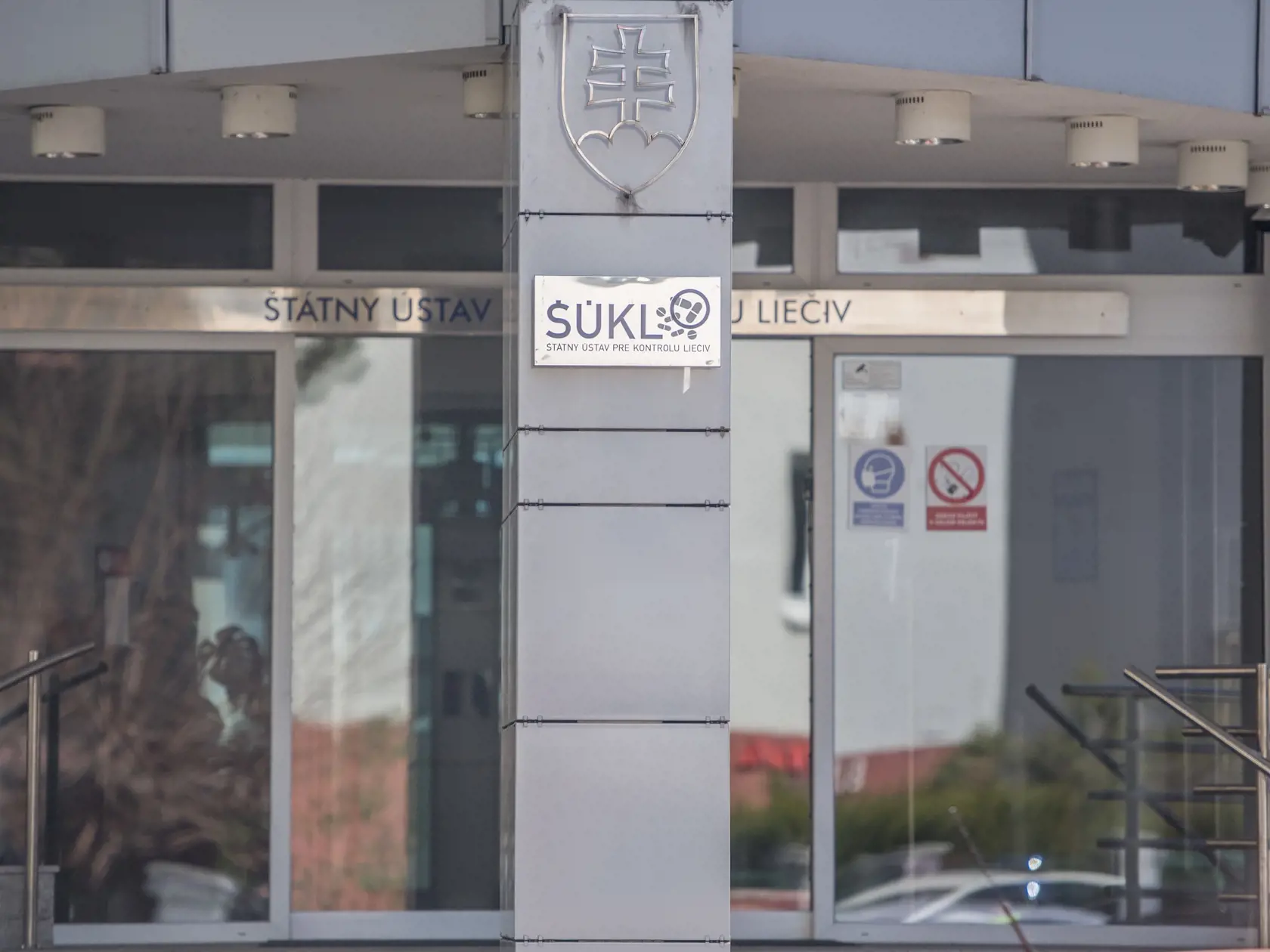 Na snímke budova sídla Štátneho ústavu pre kontrolu liečiv (ŠÚKL) v Bratislave. Kontrolóri pravidelne preverujú lieky, ktoré sa dostanú na Slovensko.
