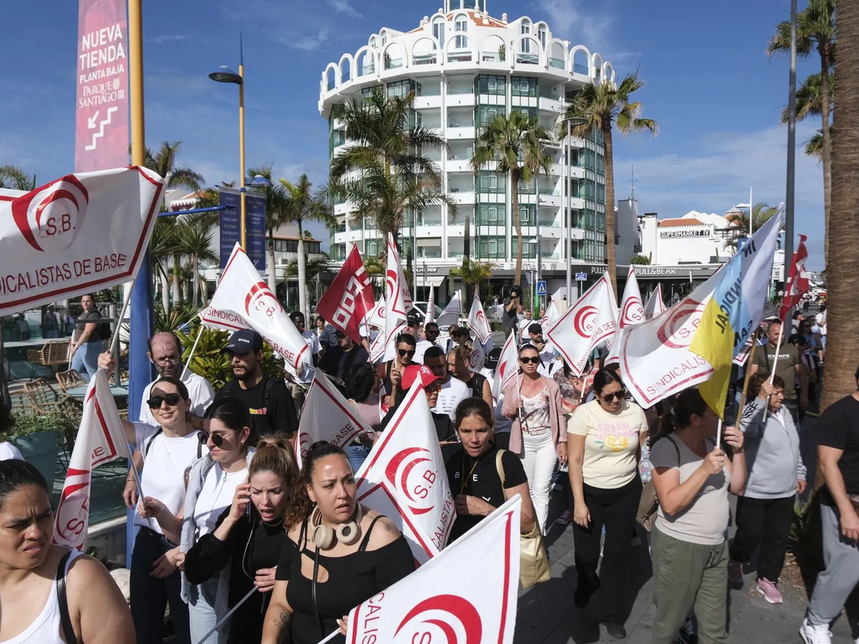 Obyvateľom Tenerifge sa nepáči masový turizmus.