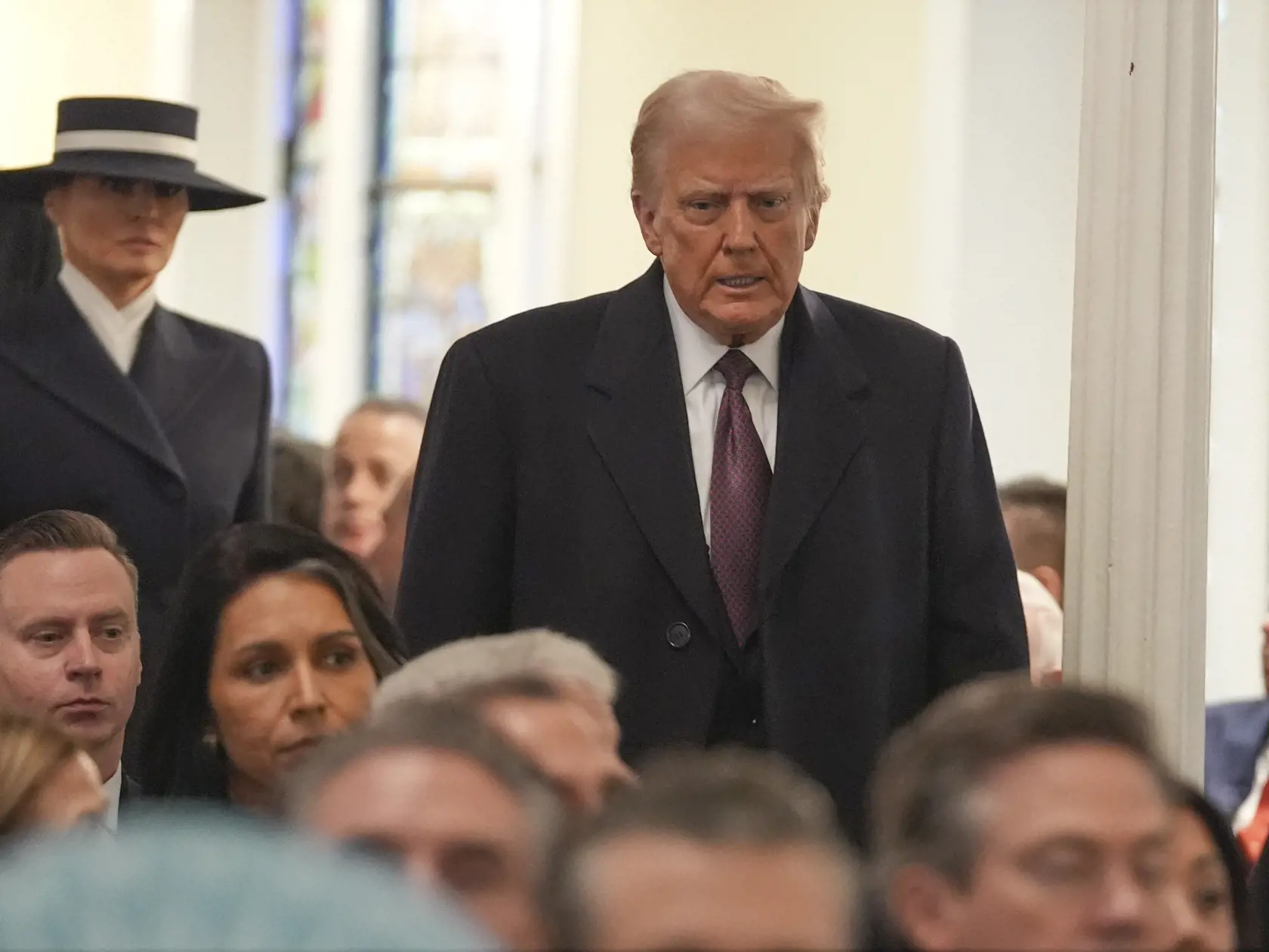 JB 8 Washington - Zvolený americký prezident Donald Trump a jeho manželka Melania prichádzajú na bohoslužbu v Episkopálnom kostole Sv. Jána neďaleko Bieleho domu vo Washingtone 20. januára 2025 pred jeho dnešnou inauguráciou. FOTO TASR/AP

President-elect Donald Trump arrives for a service at St. John's Church, Monday, Jan. 20, 2025, in Washington, ahead of the 60th Presidential Inauguration. (AP Photo/Evan Vucci)