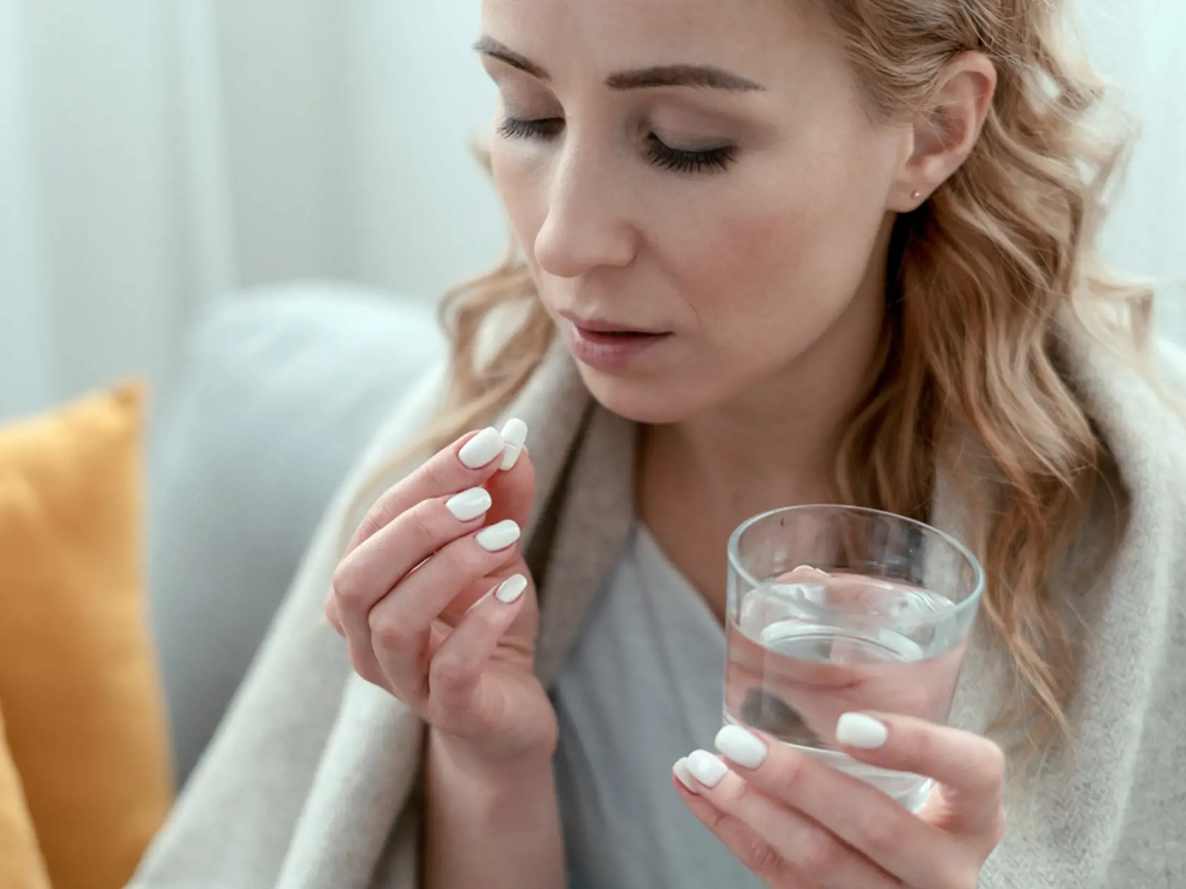 .S chrípkou radšej vždy zostaňte doma. Ak ju podceníte, môže to mať vážne následky na vaše zdravie. Prevenciou je očkovanie.