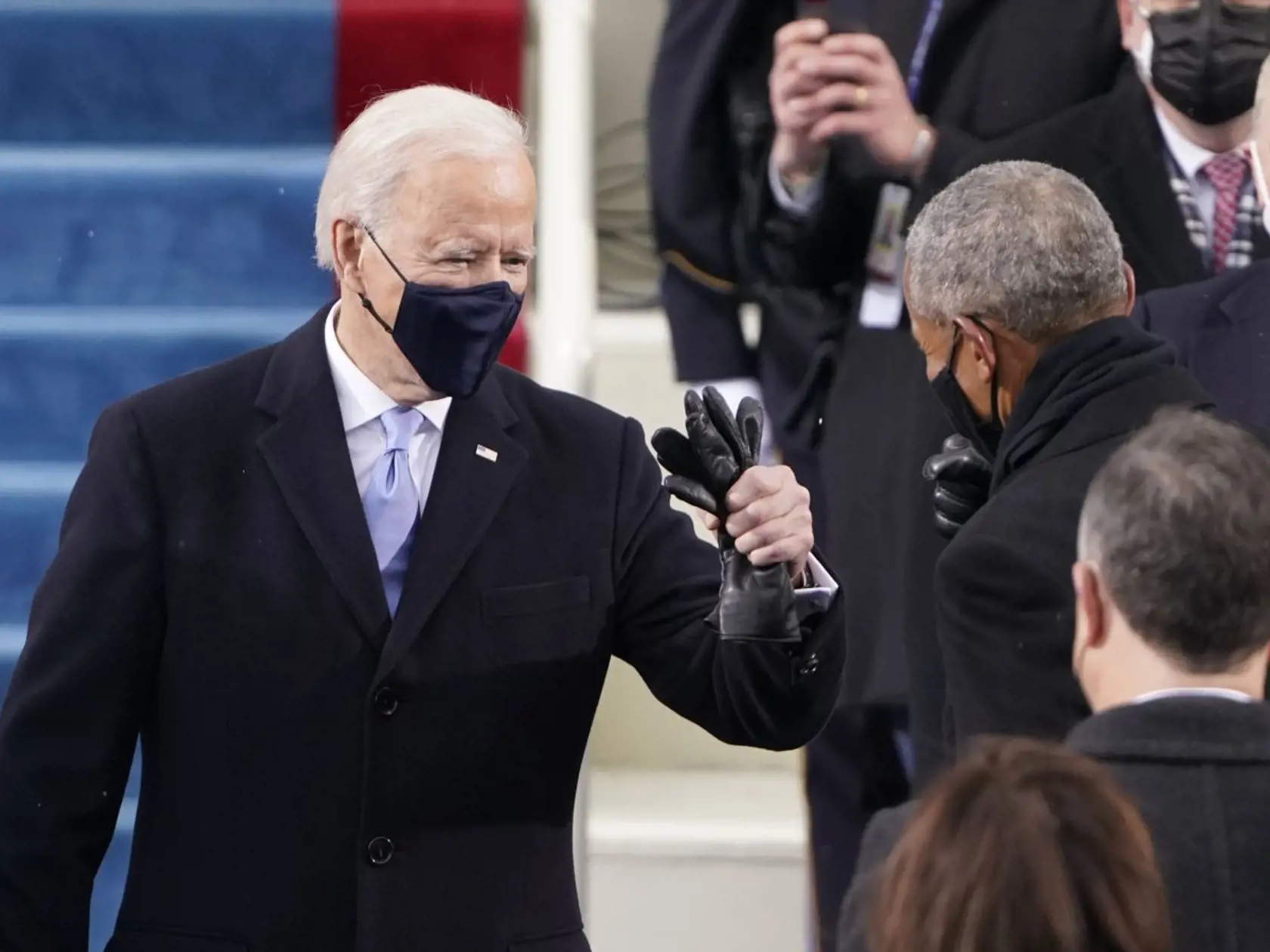 Joe Biden sa víta s exprezidentom Barackom Obamom