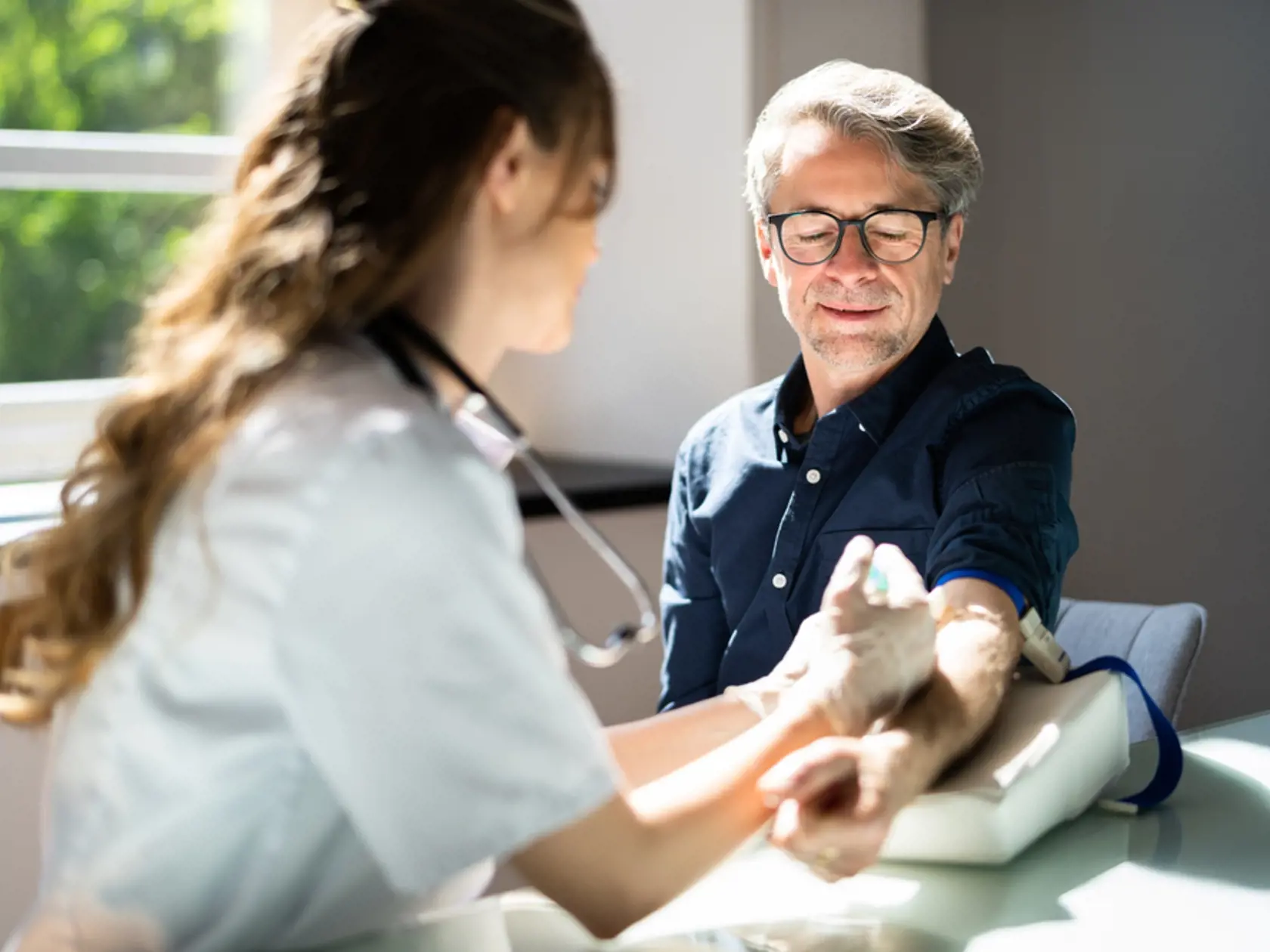Patient,Blood,Draw,By,Doctor.,People,Donate,And,Test