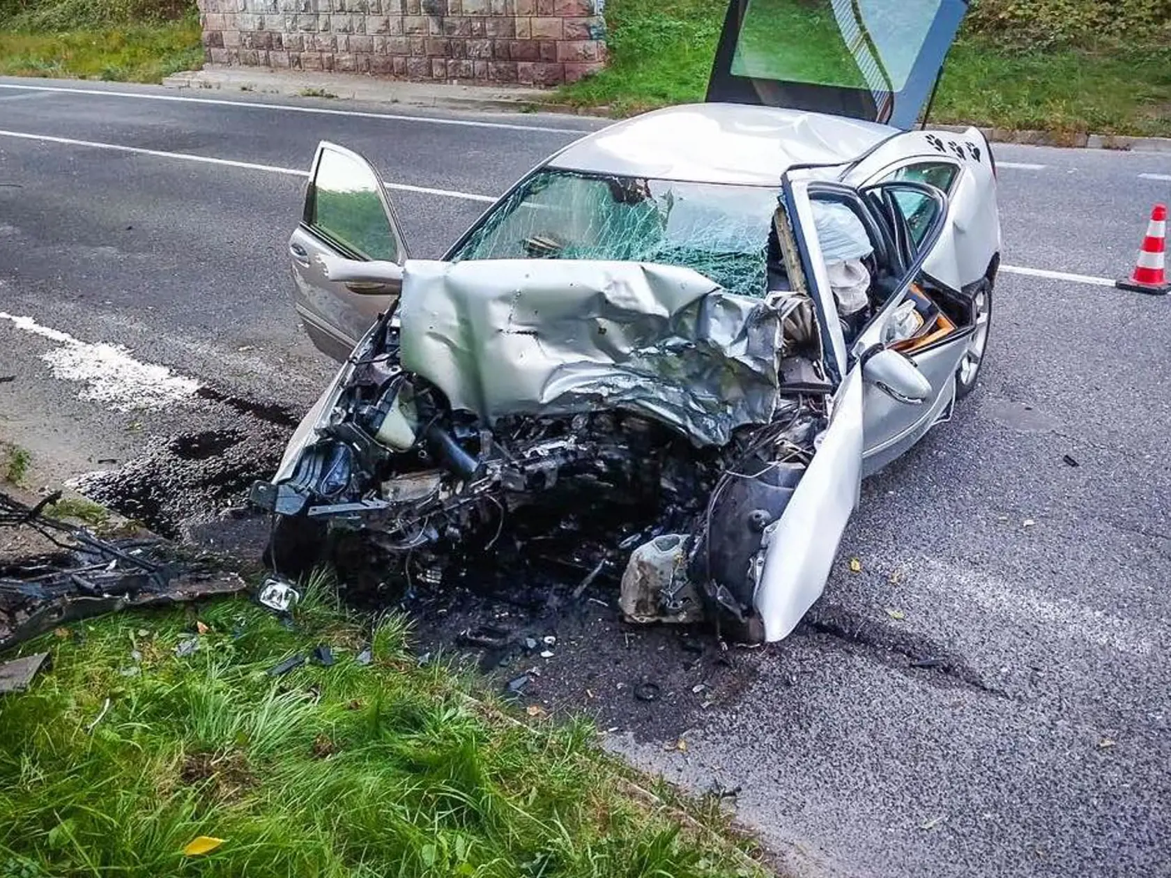 V podvečerných hodinách boli záchranné zložky vyslané k dopravnej nehode, ktorá sa stala na ceste I/65 zo Zlatých Moraviec do Nitry.
