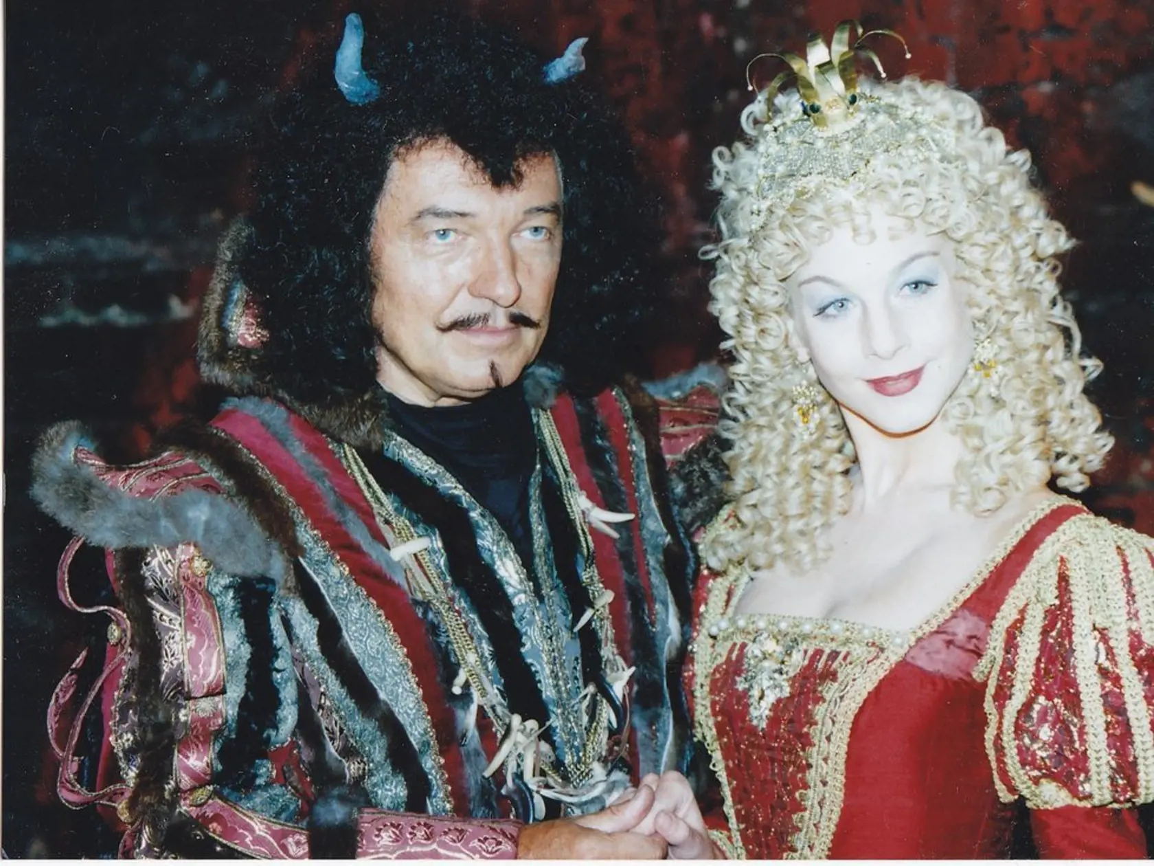 Karel Gott so Sabinou Laurinovou v rozprávke Z pekla štěstí.